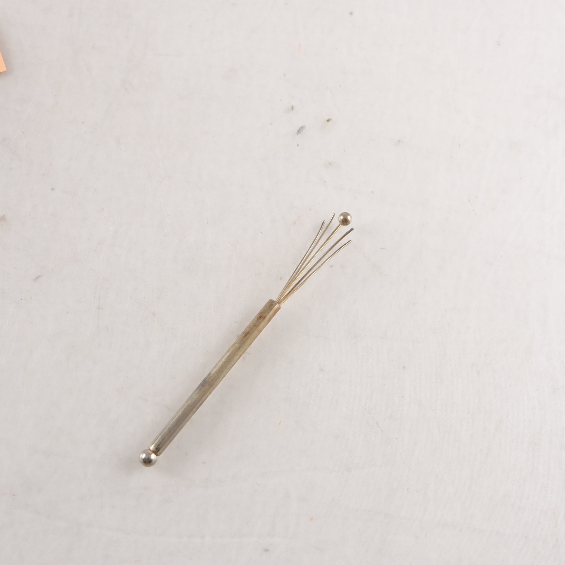 Champagnevisp, nysilver, Cado