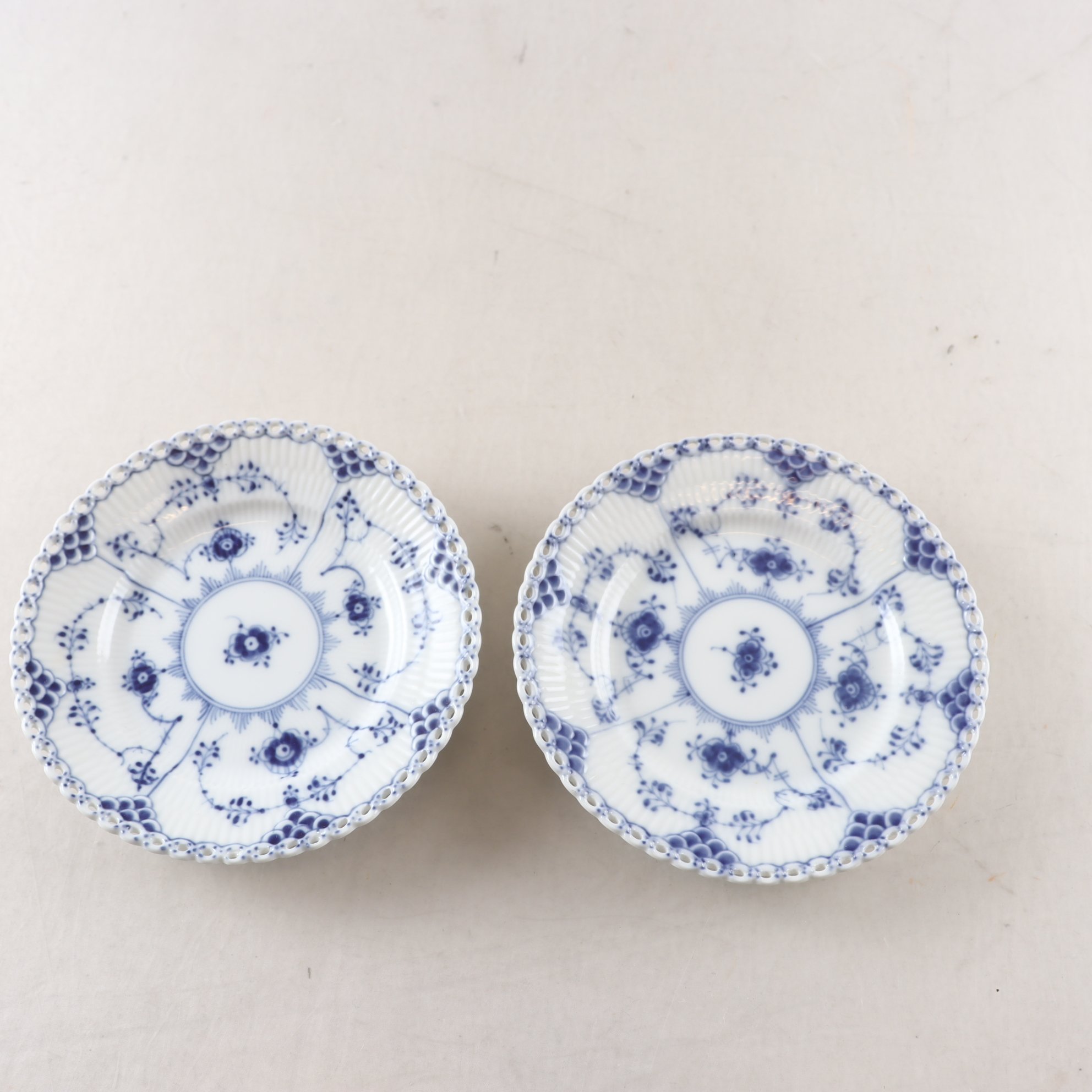 Assietter, Royal copenhagen, Musselmalet, 2 st