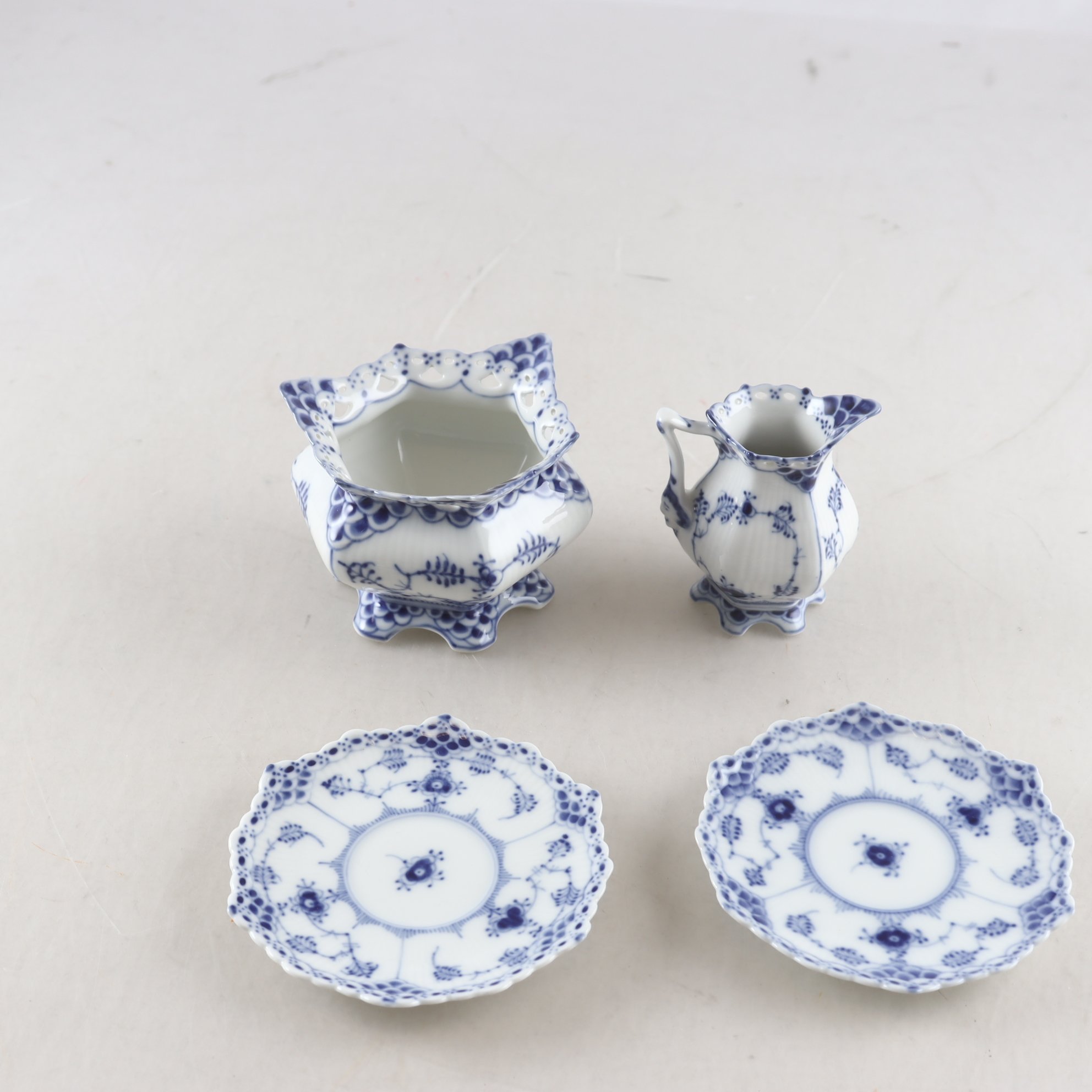 Sockerskål, gräddkanna, fat, Royal copenhagen, Musselmalet