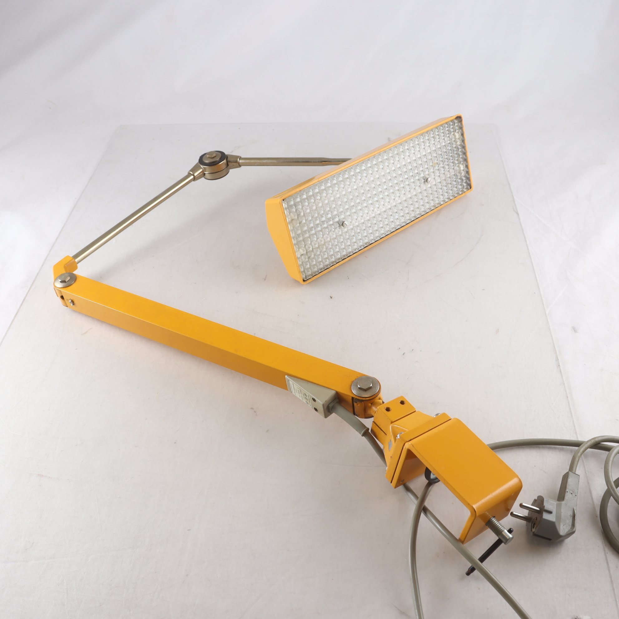 Bordslampa, Waldmann-Leuchten, industri, Tyskland. Endast avhämtning.