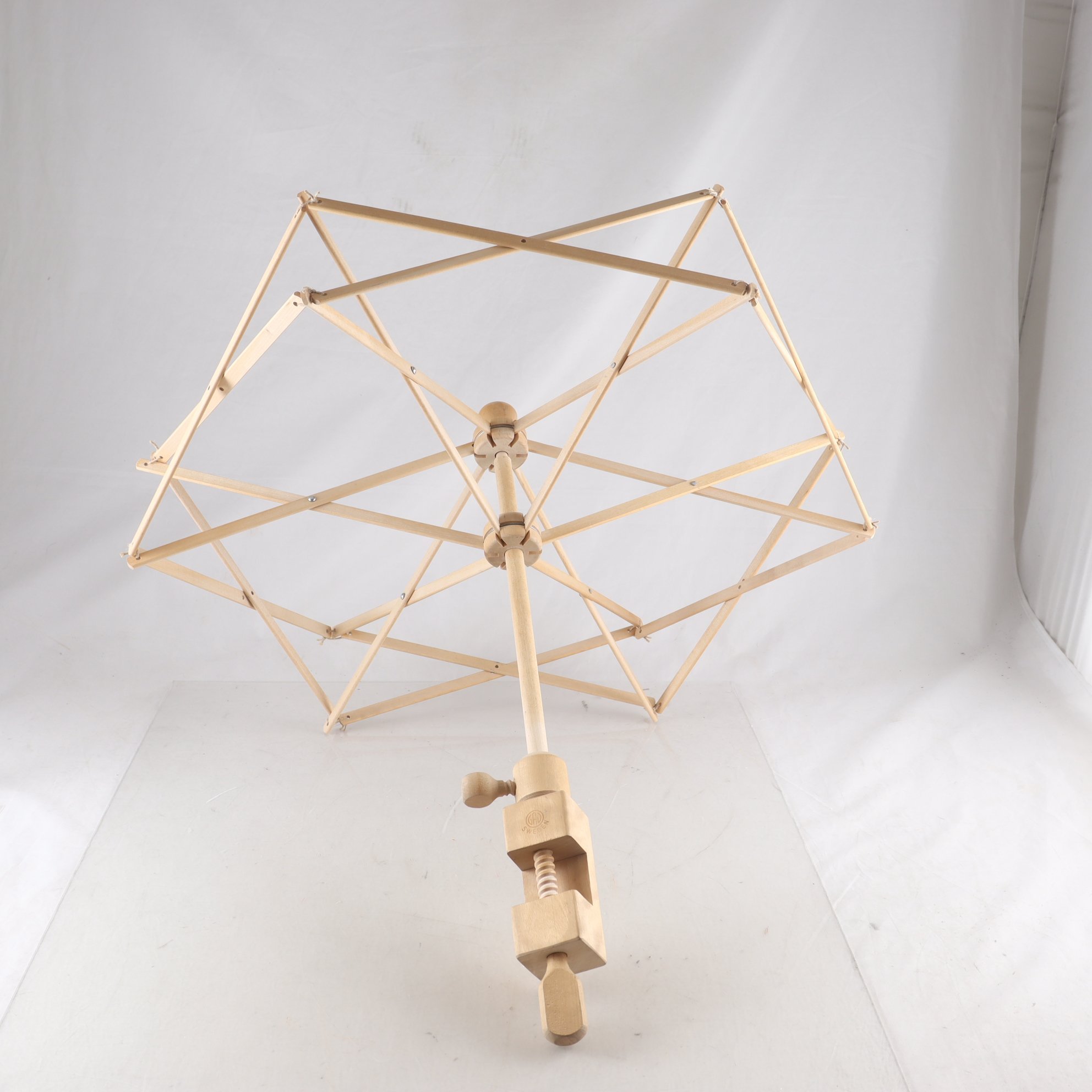 Garnvinda, GAD, trä. Samfraktas ej.