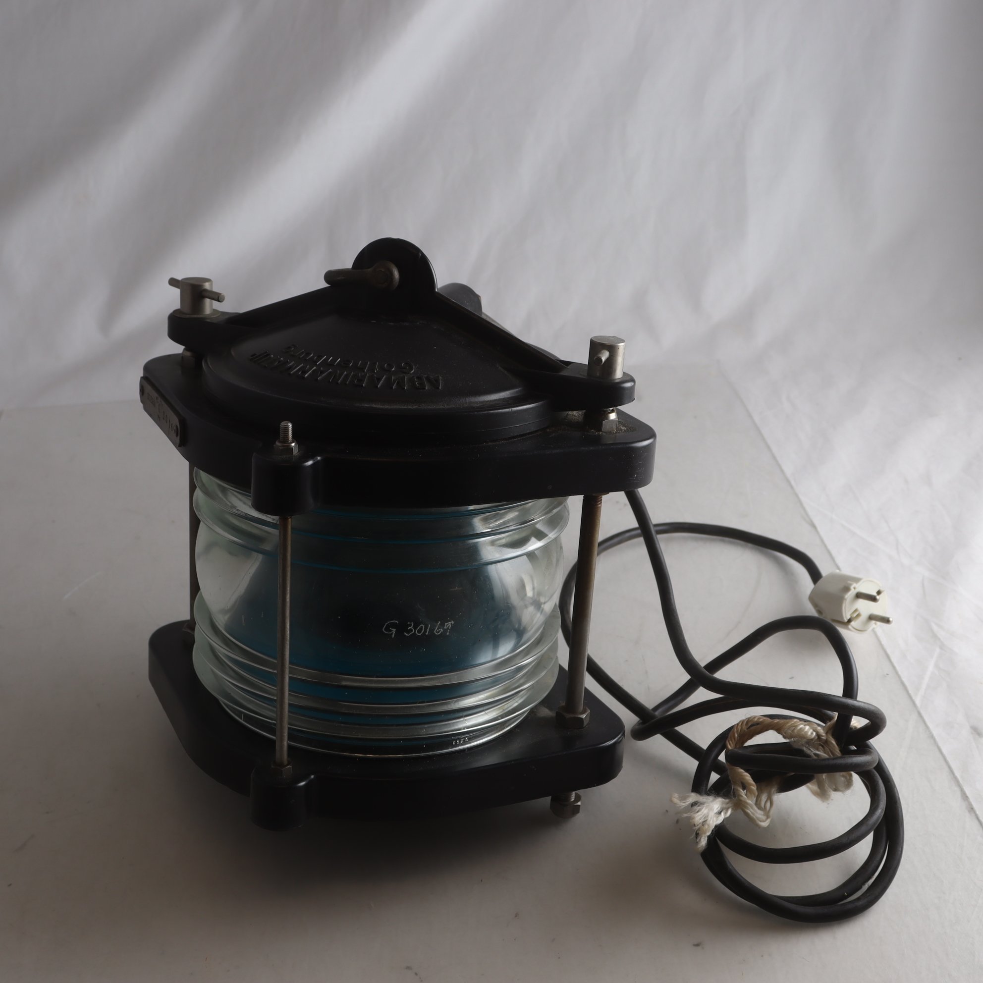 Lanterna, Marinarmatur göteborg AB. Samfraktas ej.