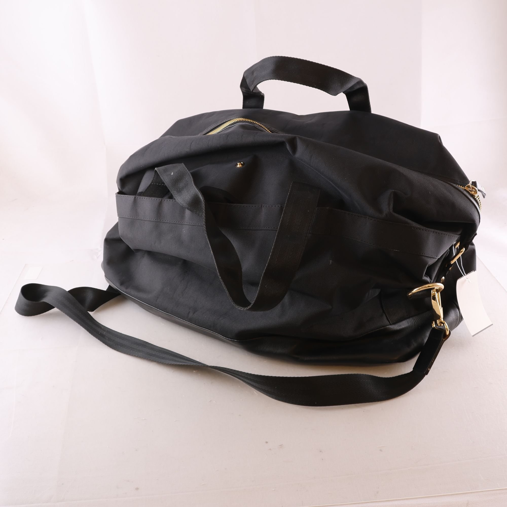 Weekendbag, Whyred, skinndetaljer