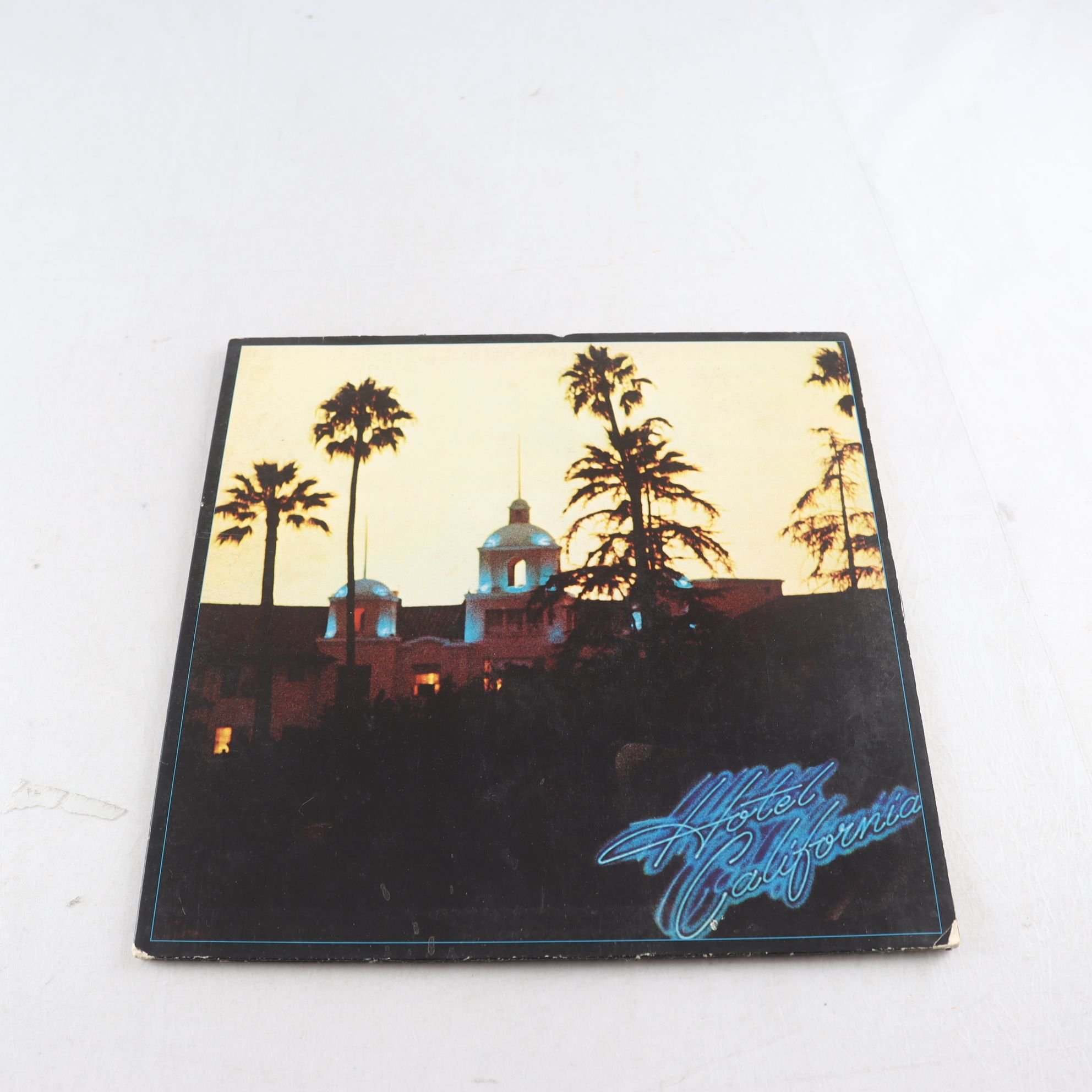 LP Eagles, Hotel California