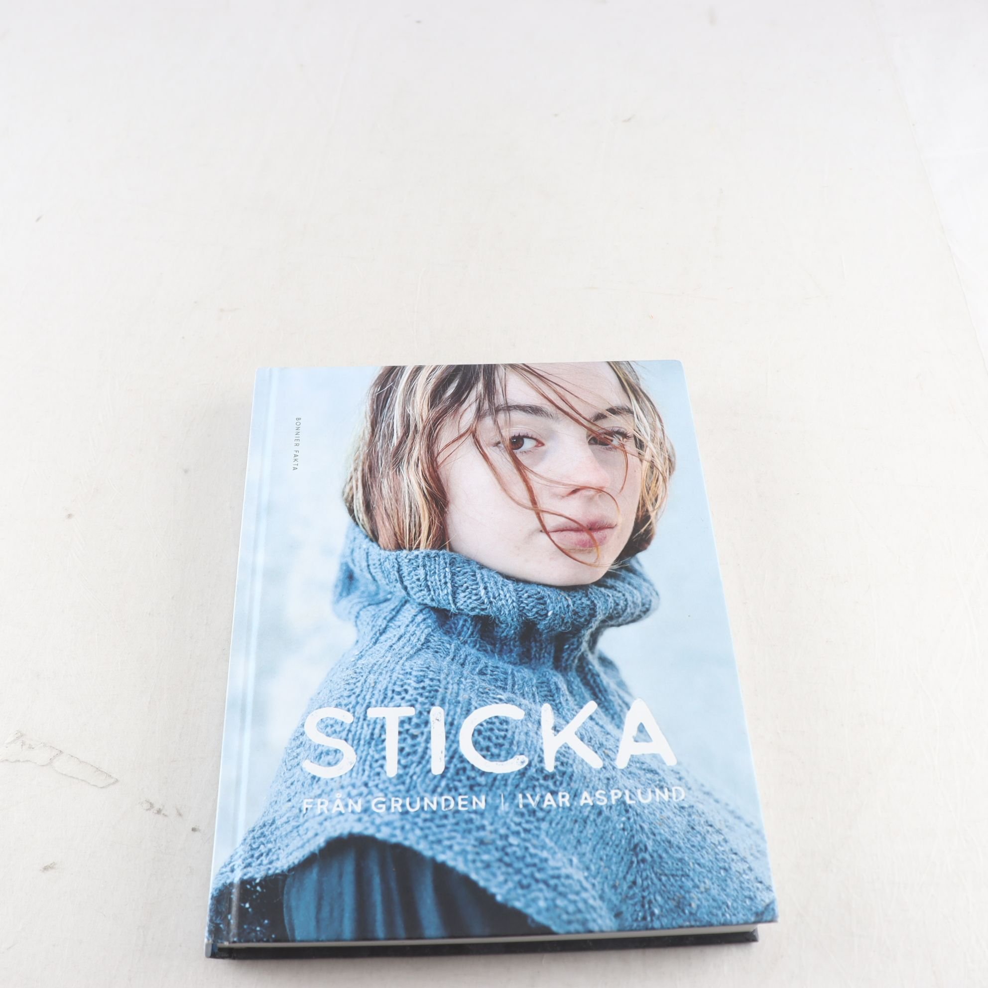 Ivar Asplund, Sticka från grunden