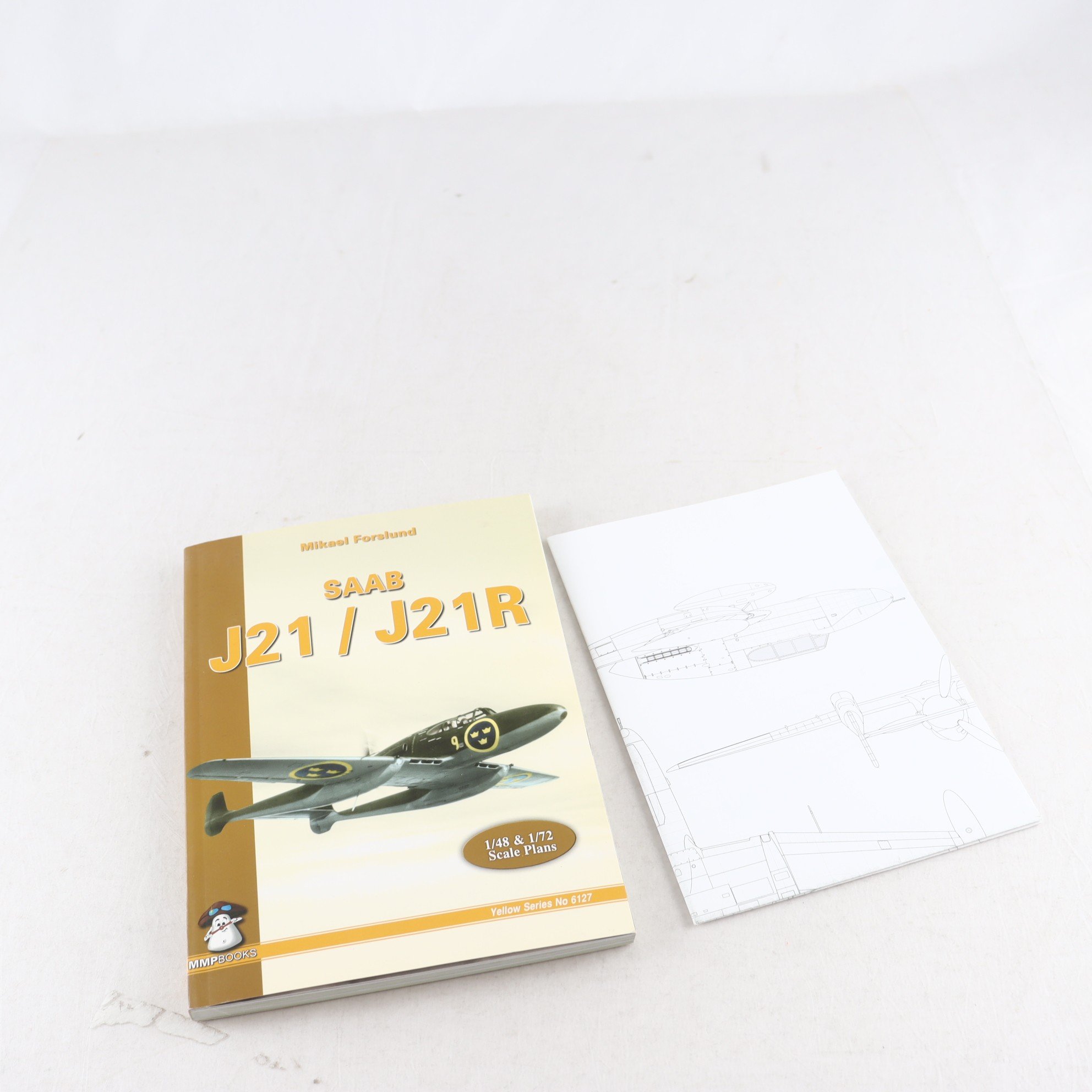 Mikael Forslund, SAAB J21 / J21 R