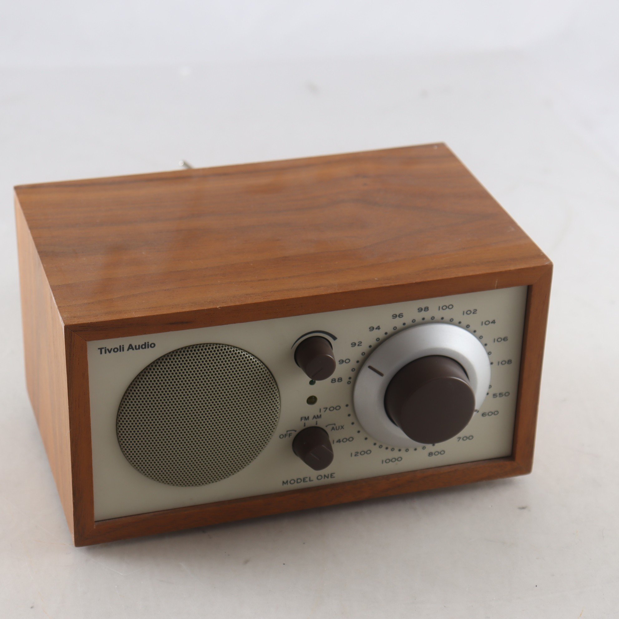 Radio, Tivoli Audio, Model one