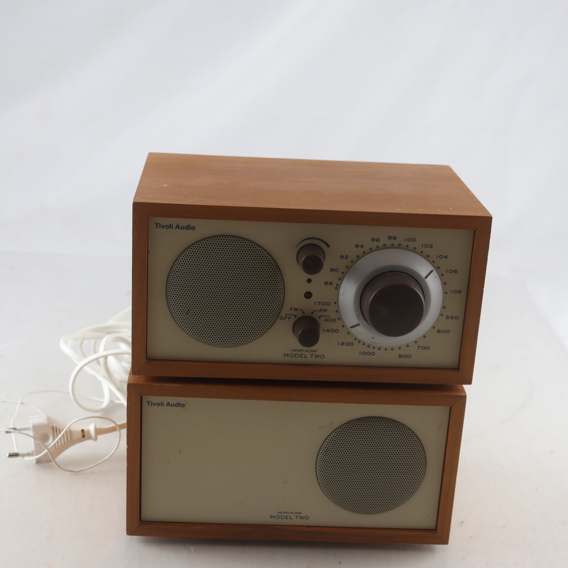 Radio, Tivoli Audio, Model Two. Samfraktas ej.