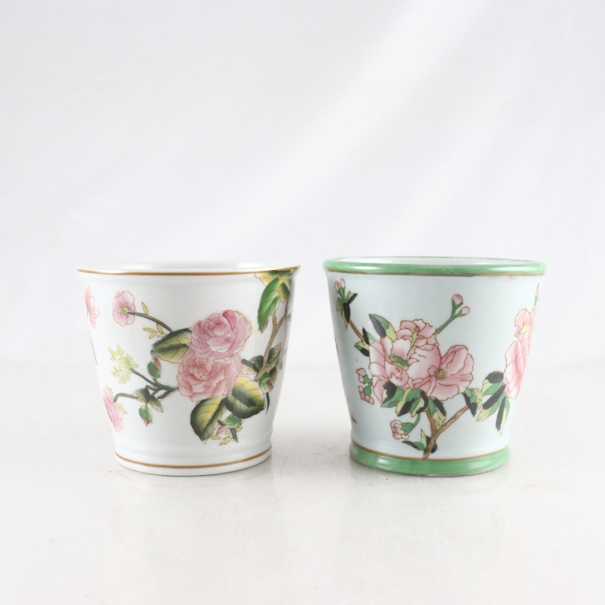 Ytterfoder, Slottsgården, 2 st. Samfraktas ej