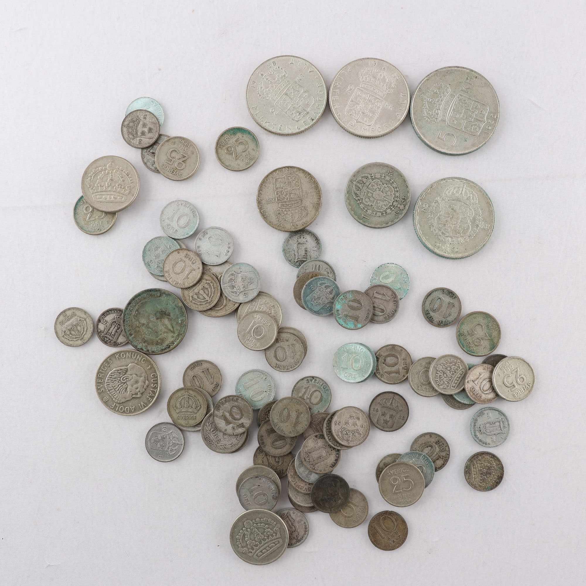 Samling med svenska silvermynt, blandade valörer, 40%