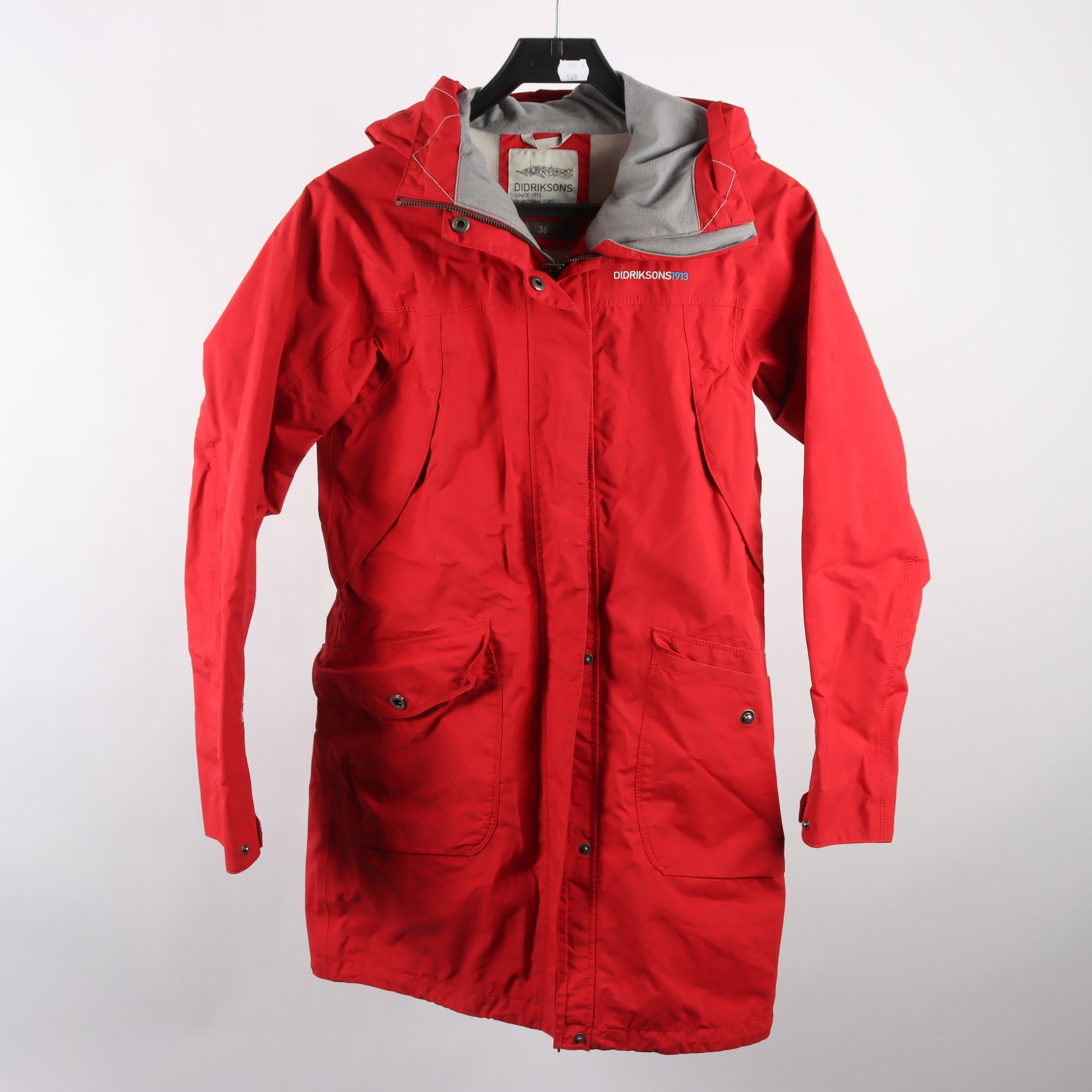Vindjacka, Didriksons, röd, stl. 36.