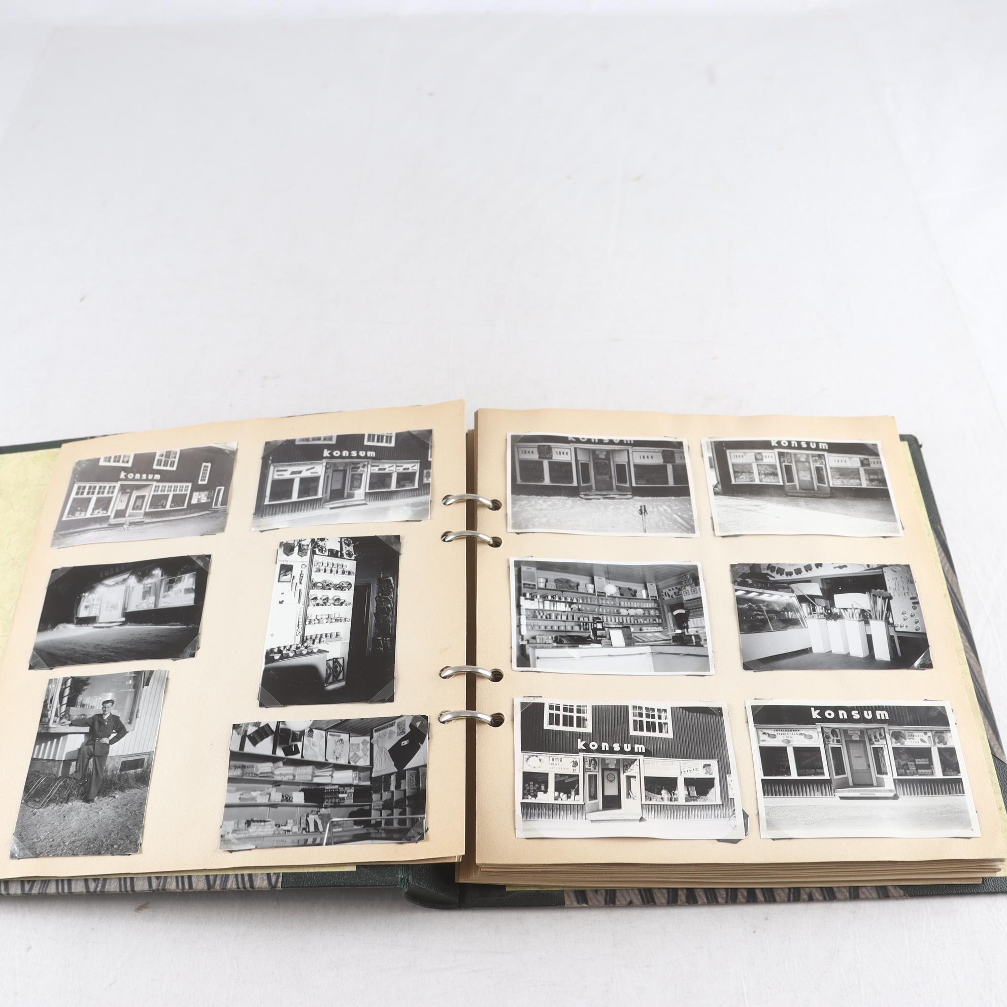 Äldre fotoalbum med motiv från Kooperativa Förbundet