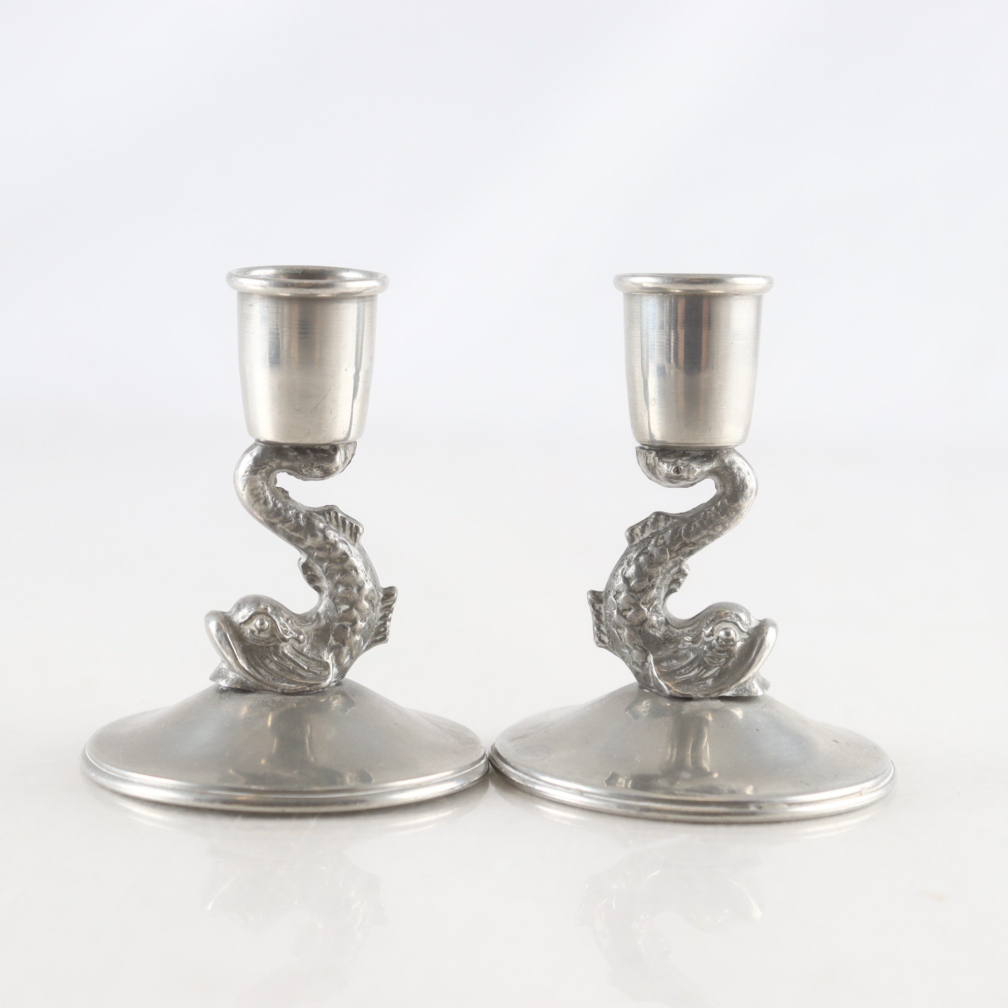 Paret ljusstakar, Svenskt tenn, EAK, 1933