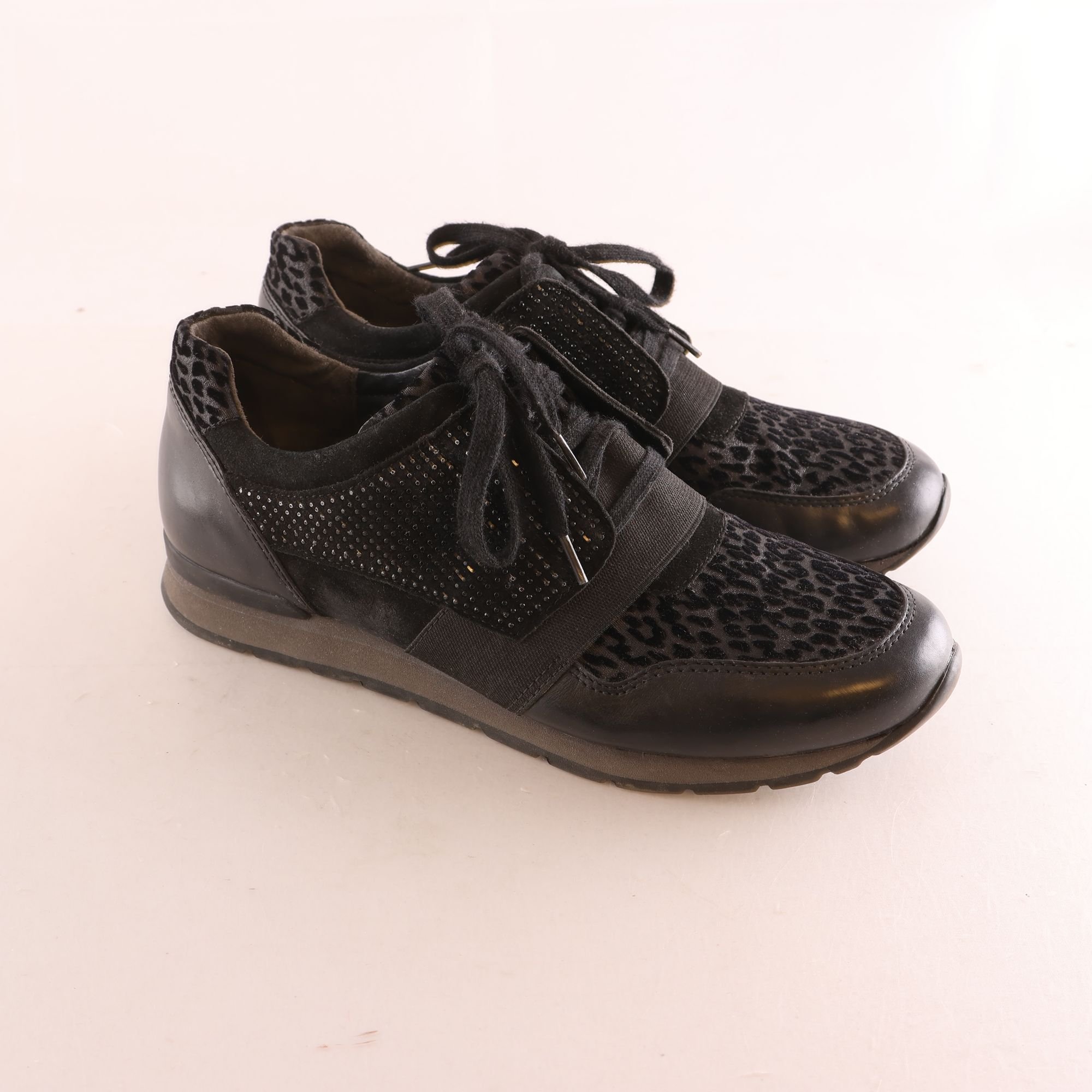 Skor, Gabor, stl. 41