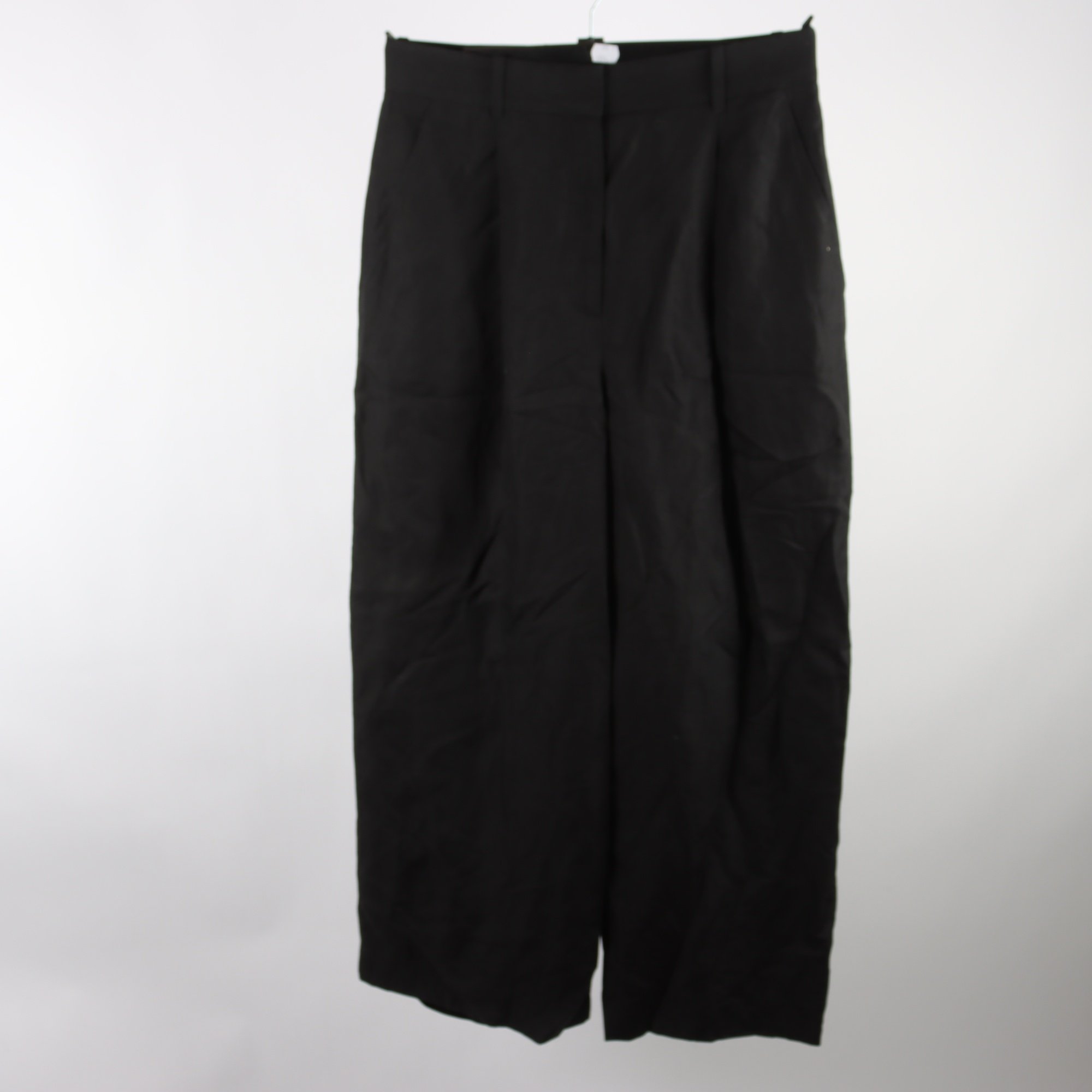 Byxor, COS, svart, stl. 40.