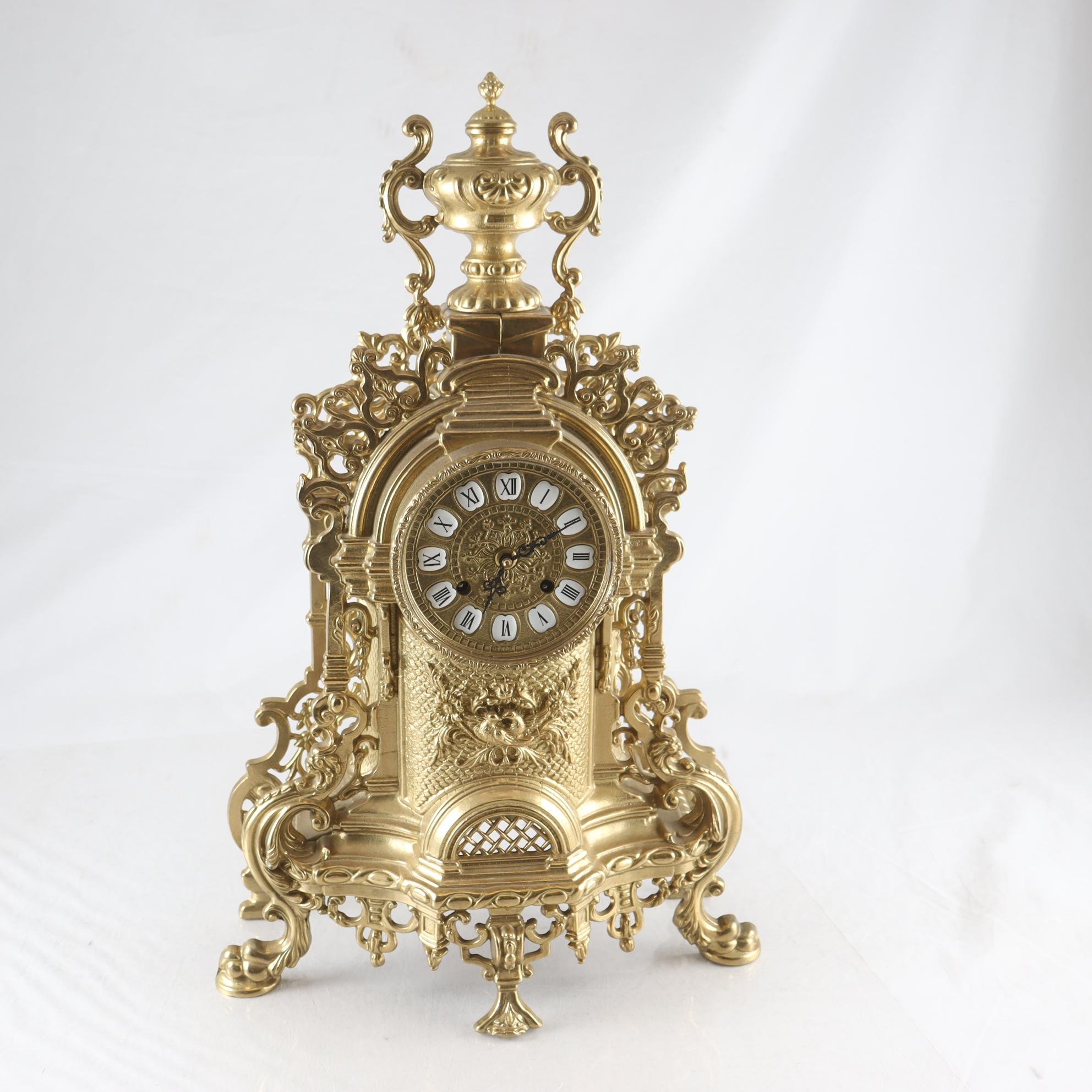 Bordsur, mässing,1900-talets andra hälft. Defekt repobjekt. Endast avhämtning