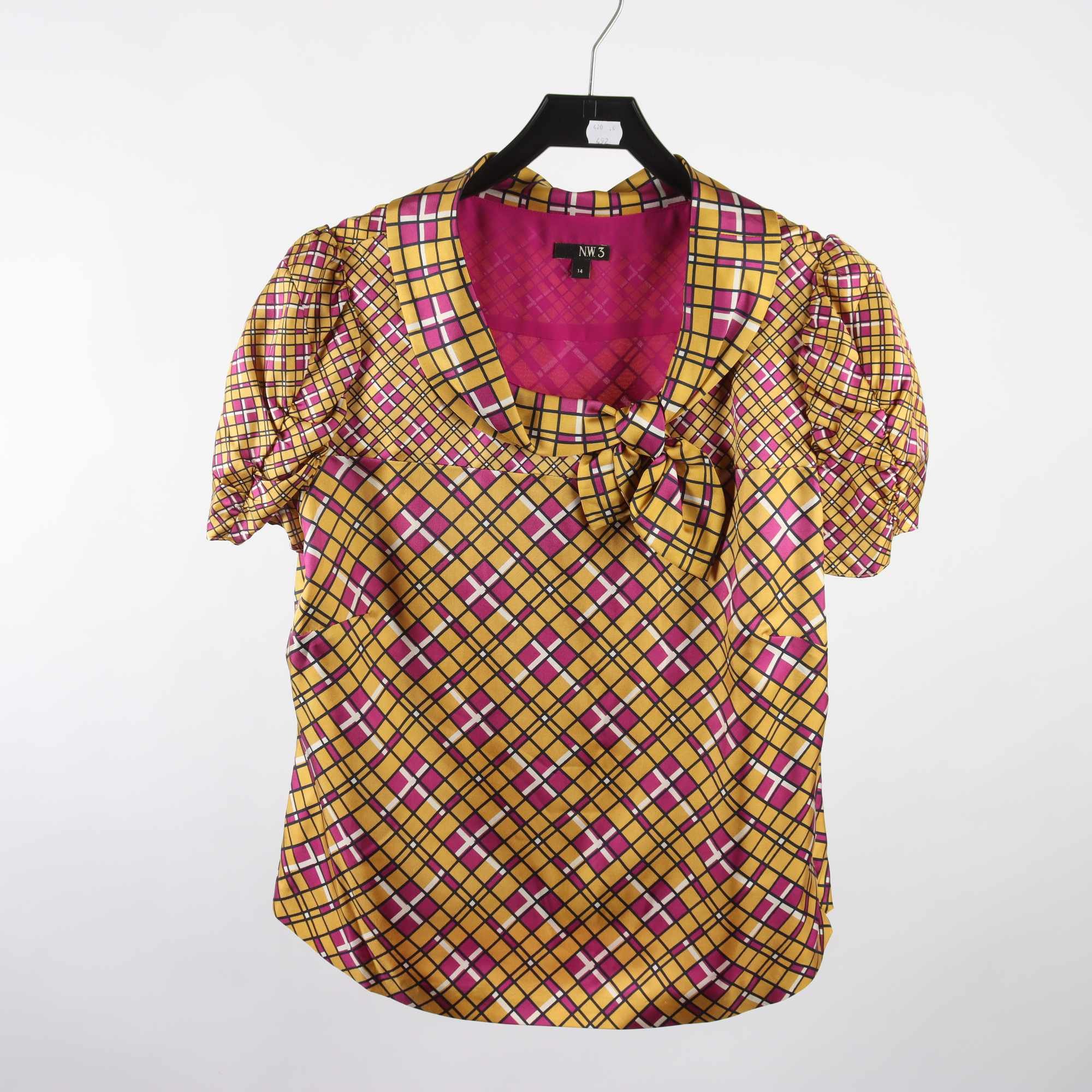 Blus, NW 3, rosa, senapsgul, 100% silke, stl. ca. S/M.