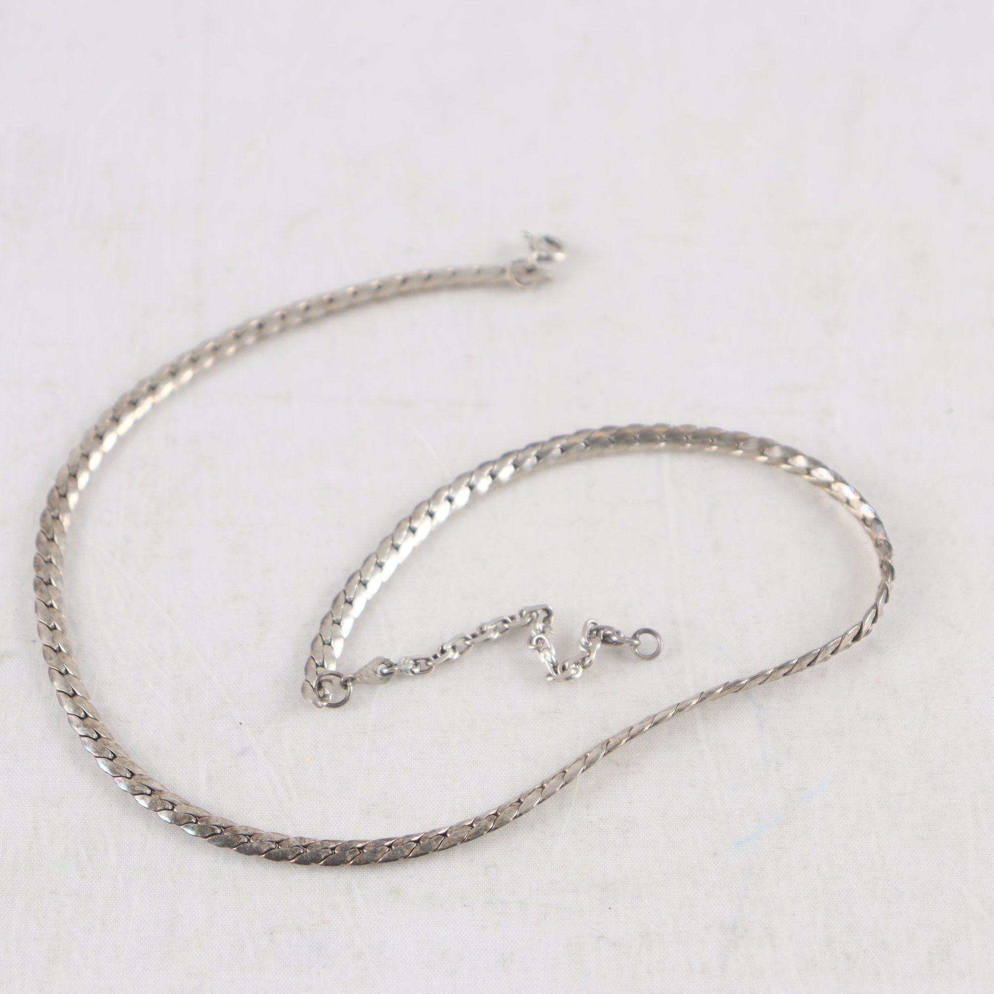 Halsband, silver, vikt: 17,9 g