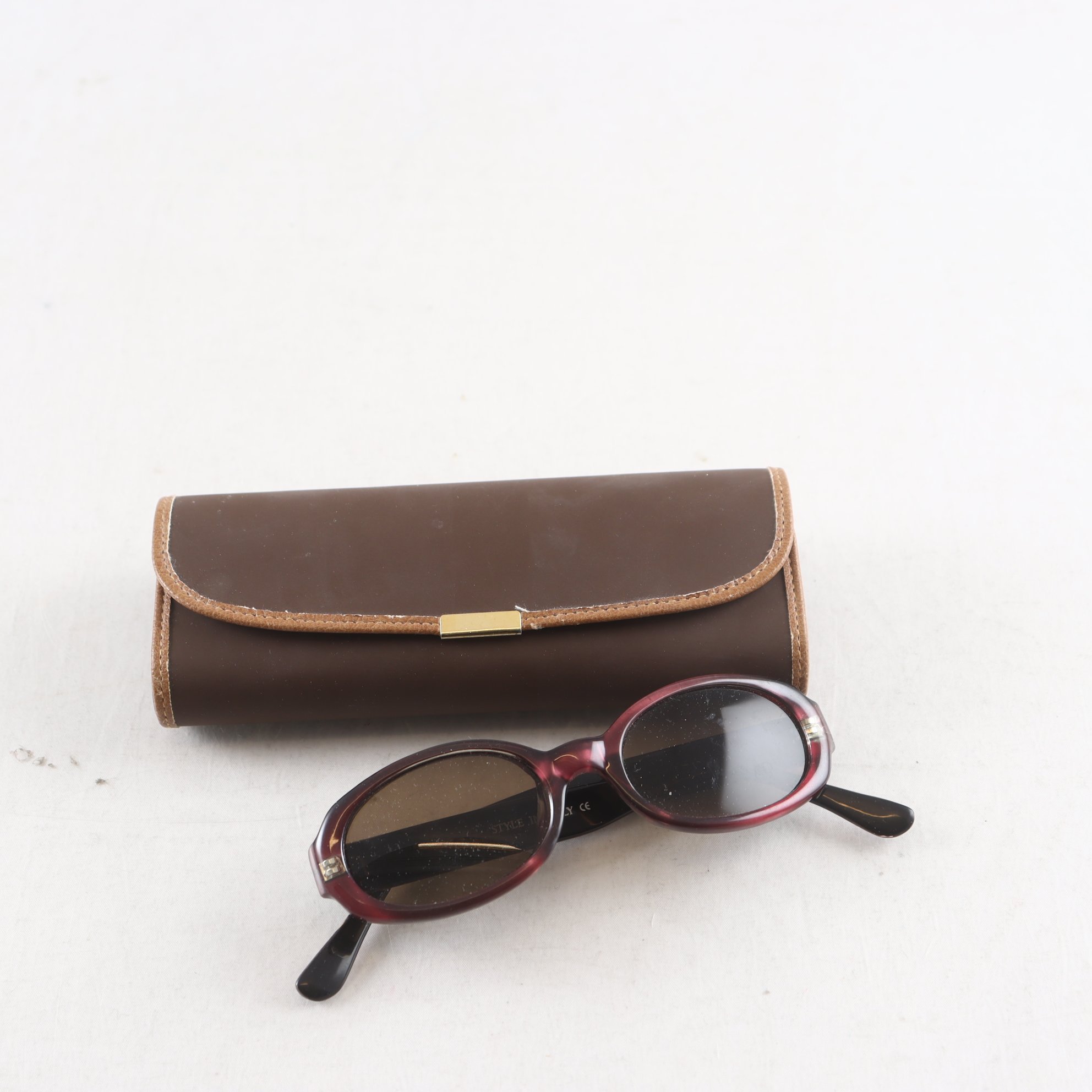 Solglasögon, Byblos