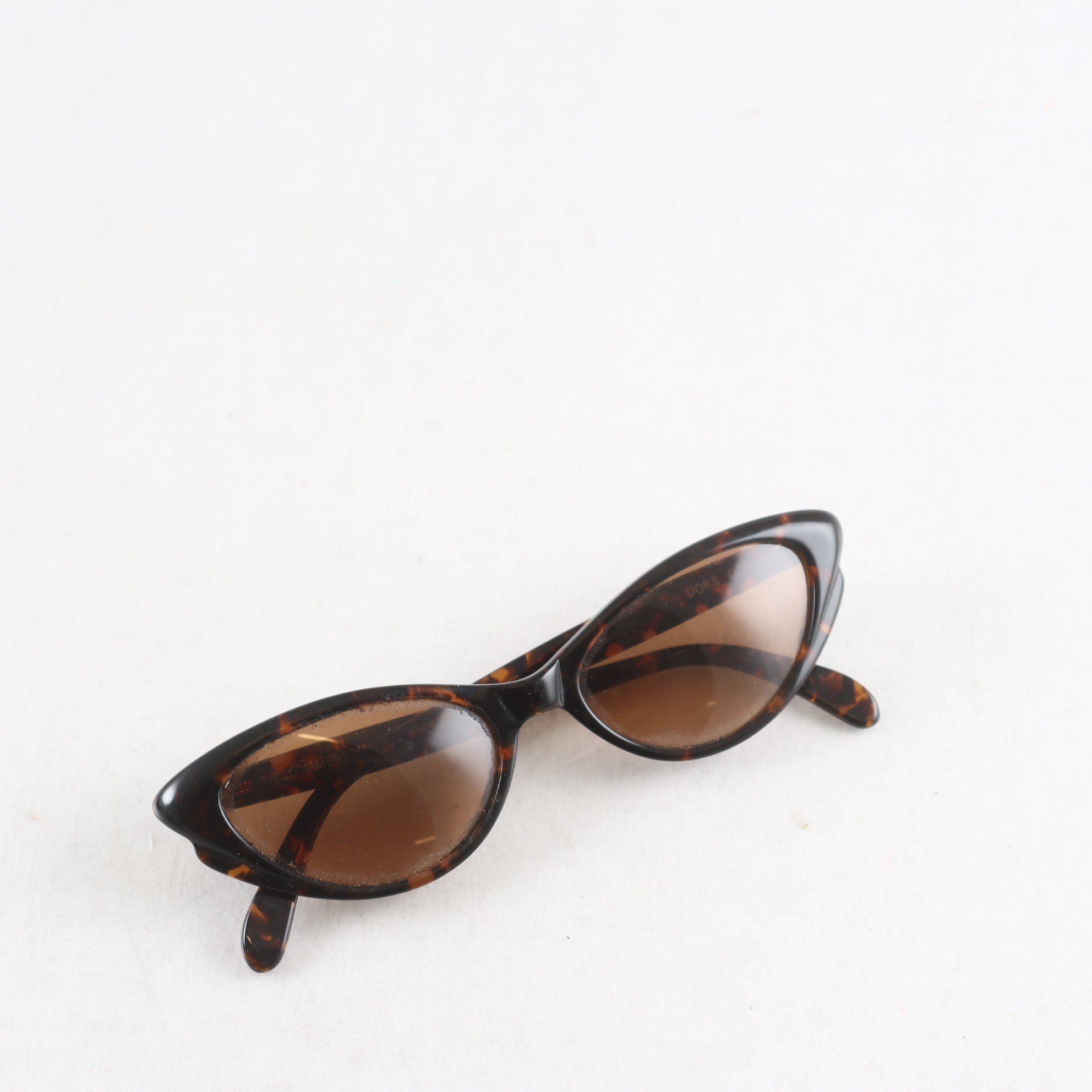 Solglasögon, ANGLO AMERICAN EYEWEAR