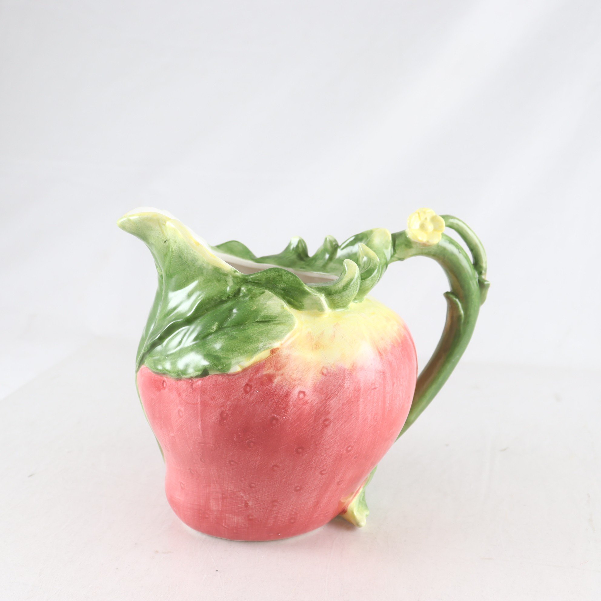 Kanna, Jordgubbe. Samfraktas ej.