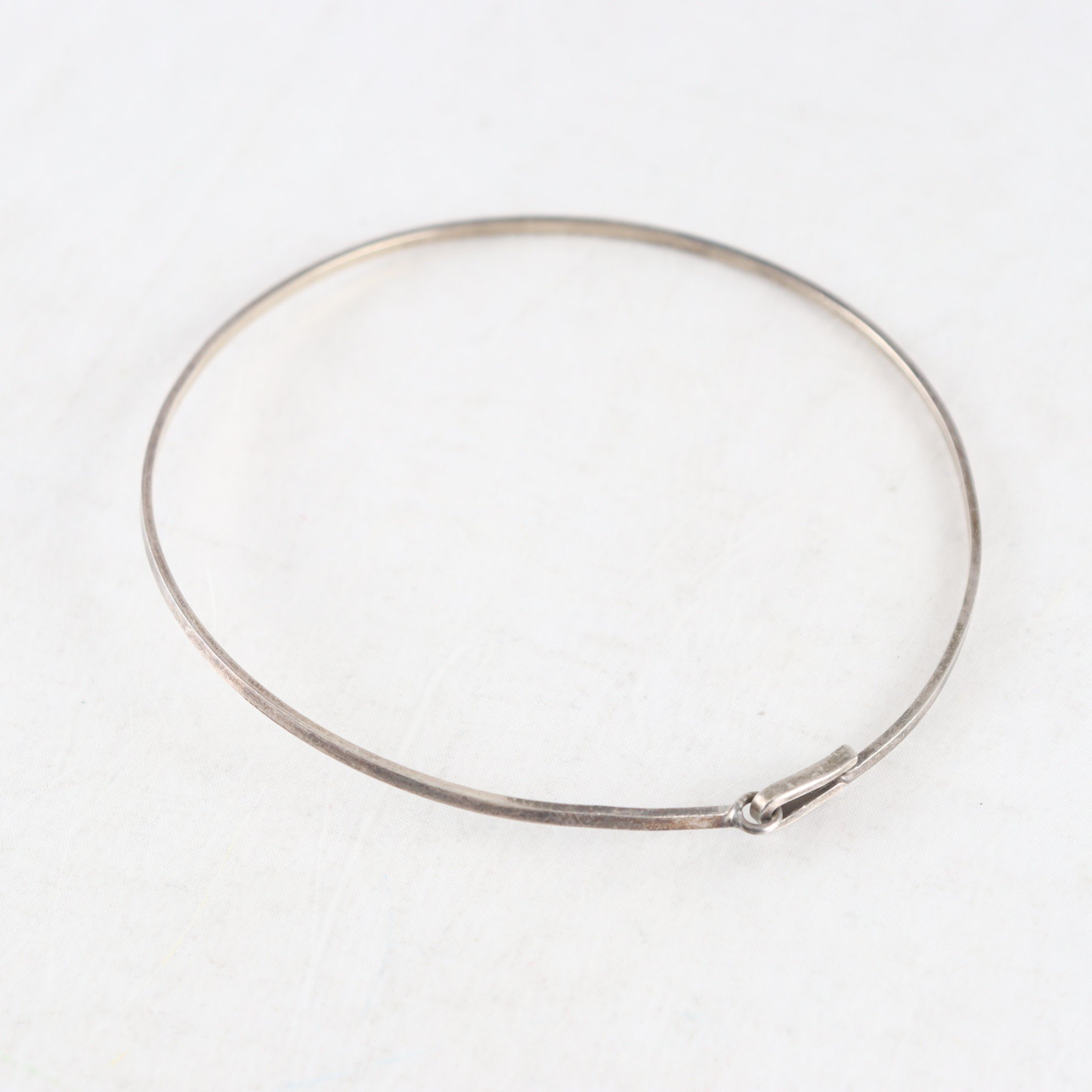 Halsband, halsring, silver, vikt: 15,9 g