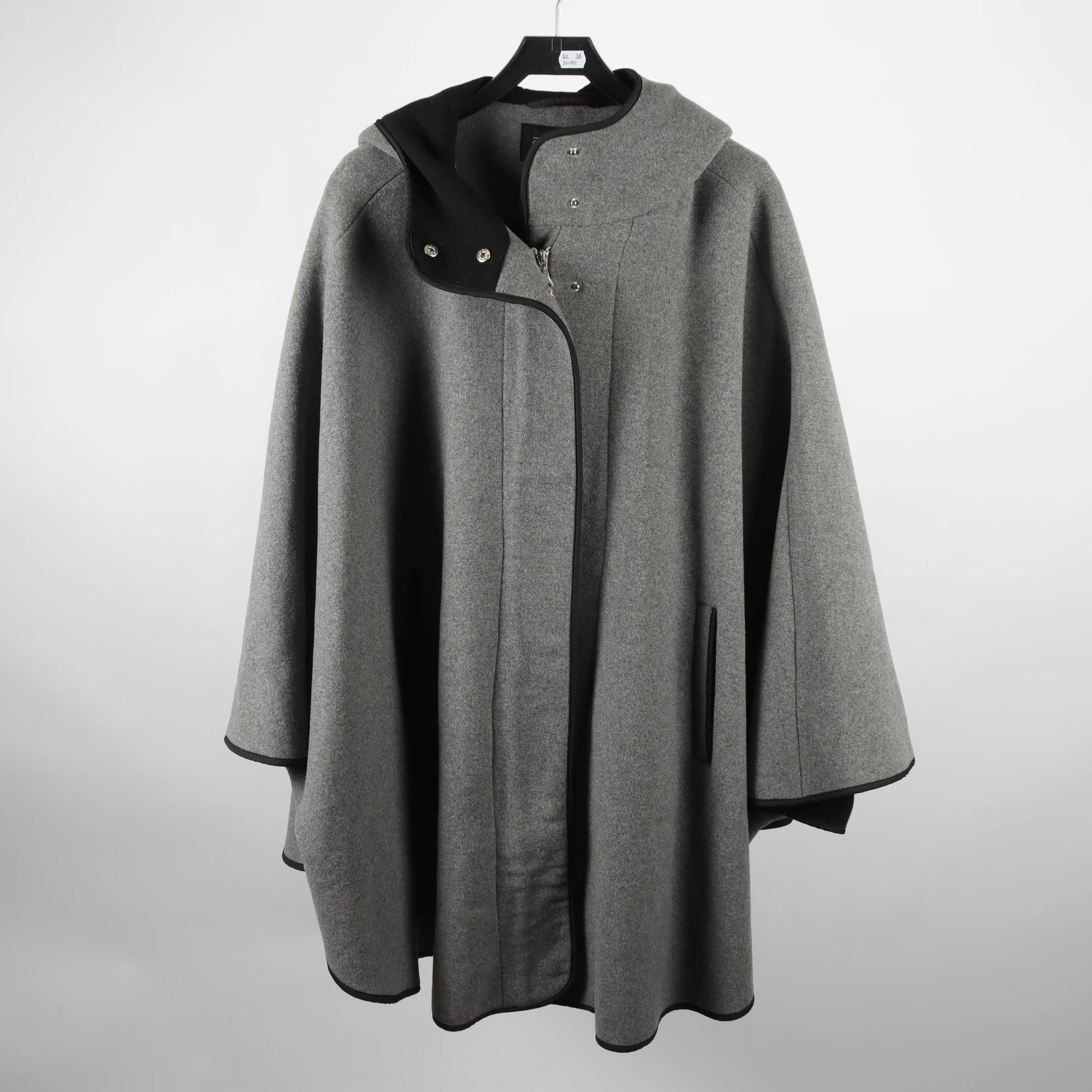 Cape, Giovanna, ullblandning, stl. L