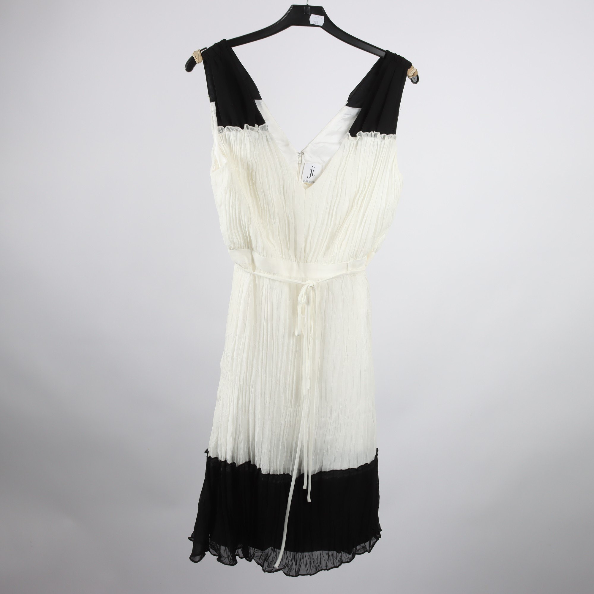 Klänning, Julia Jordan, vit, svart, stl. 6 (S)