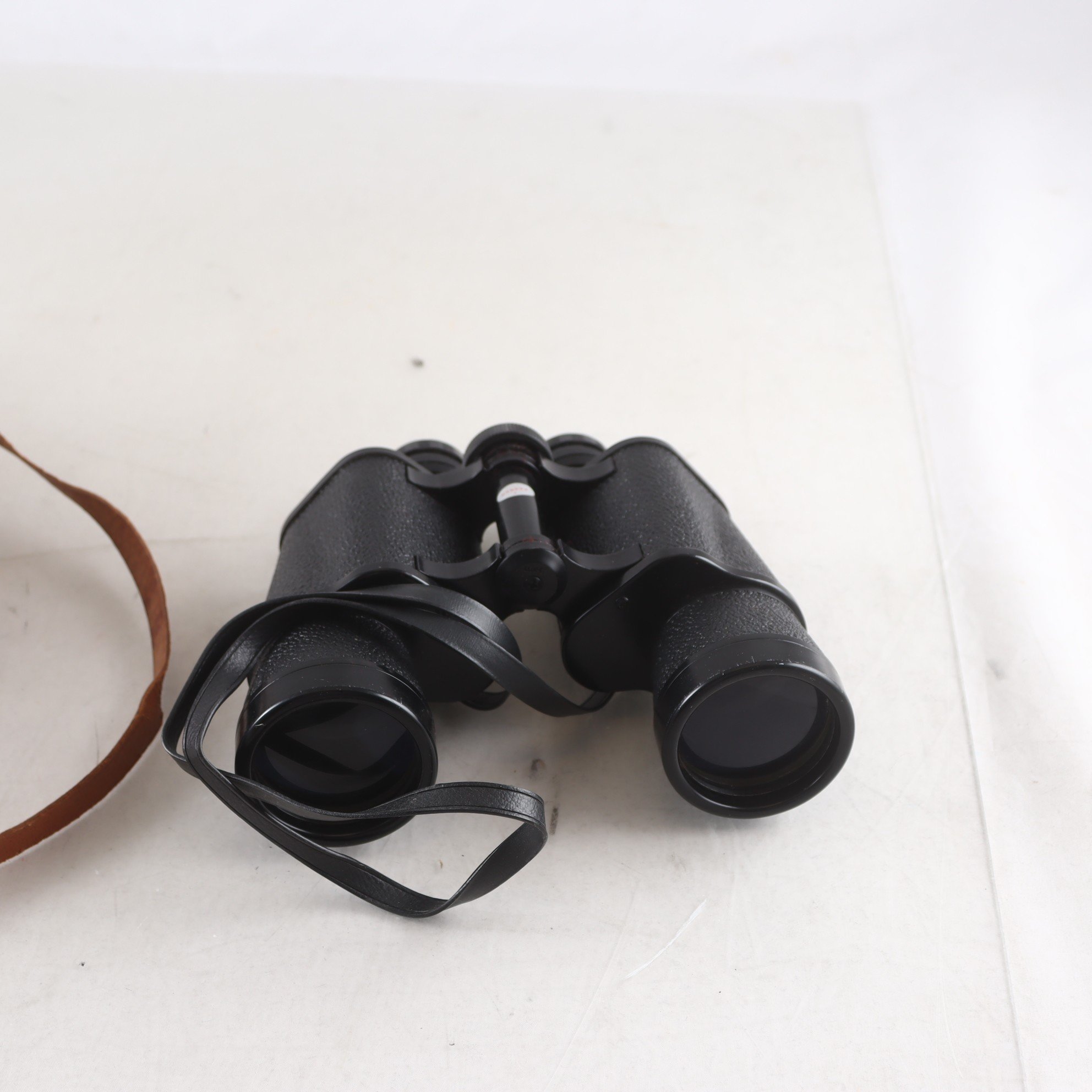 Kikare, Crown 10×50