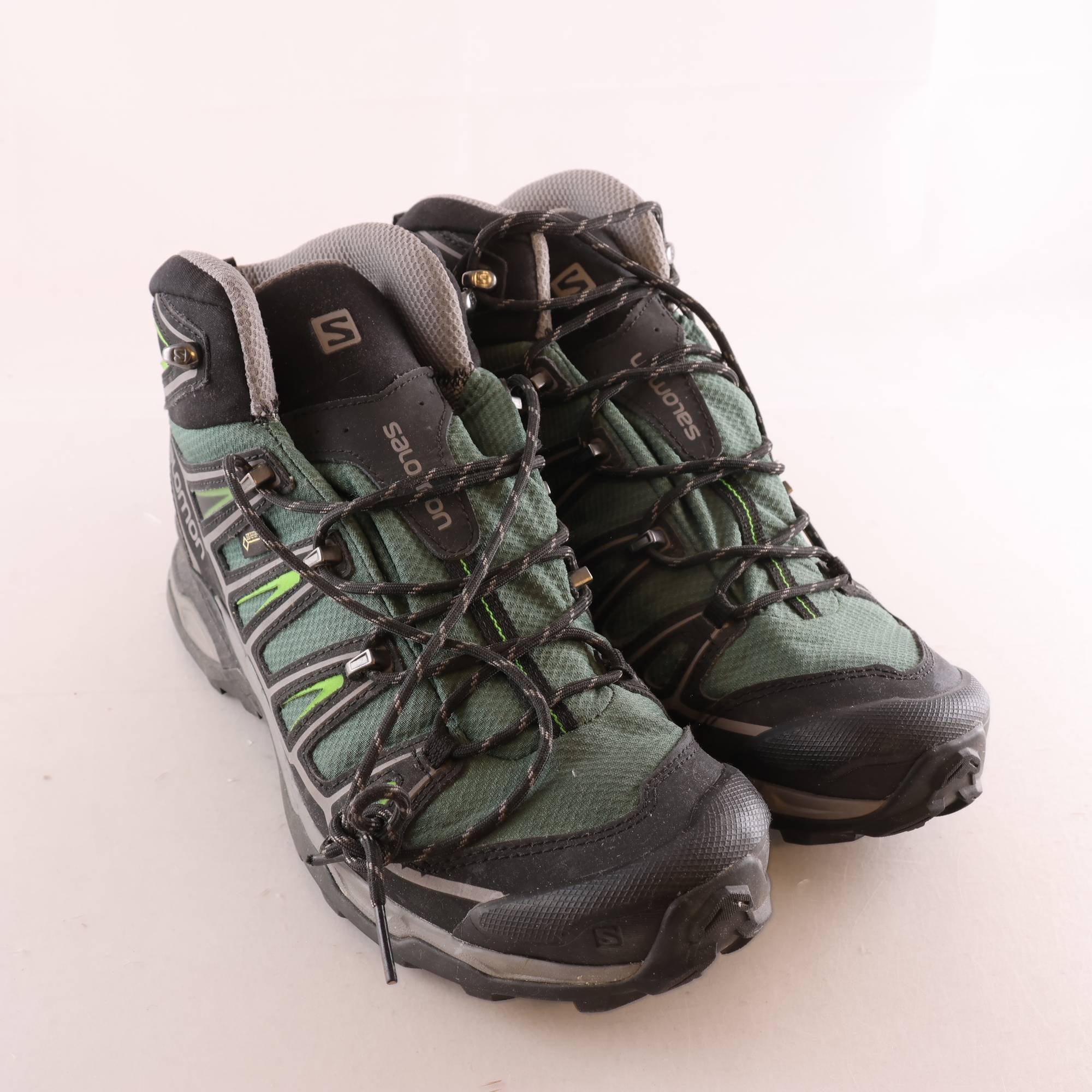 Vandringsskor, Salomon, grön, stl. 45 1/3.