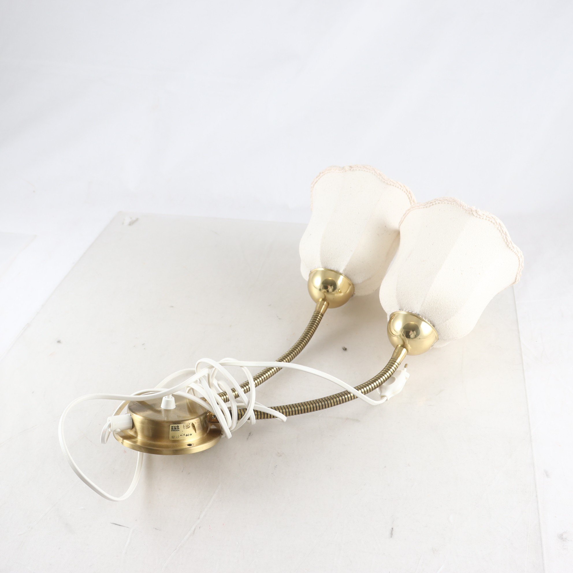 Vägglampa, EVÅ. Samfraktas ej.