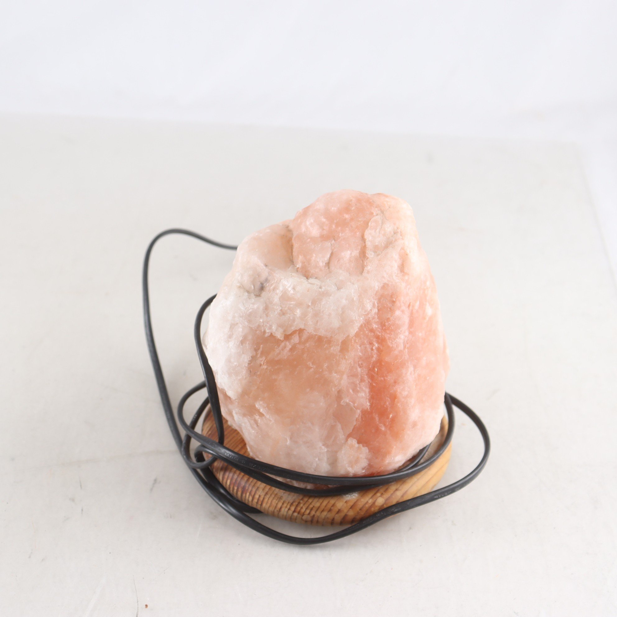 Lampa, Saltsten. Samfraktas ej.