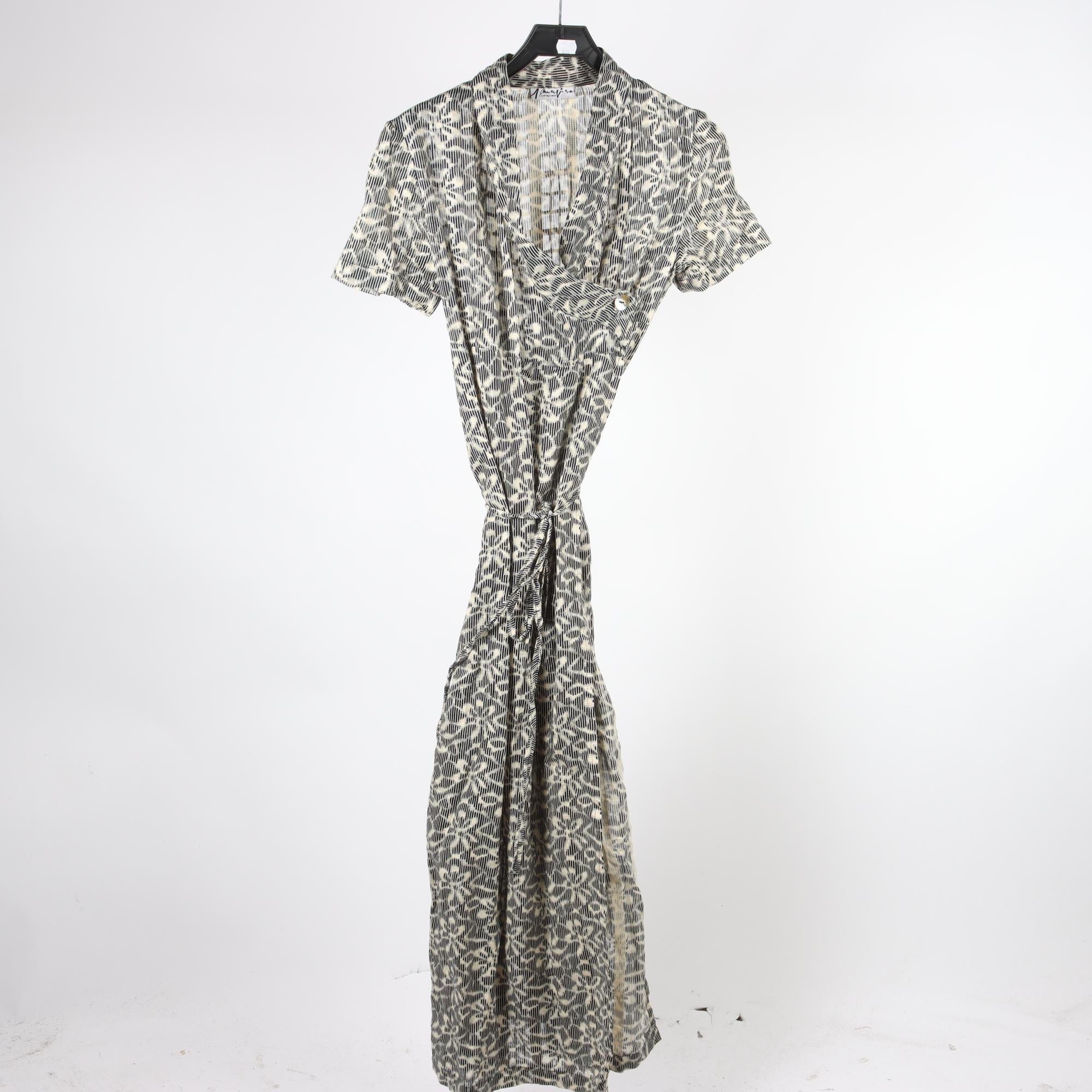 Klänning, E. Yanagisawa, beige, svart, stl. M.