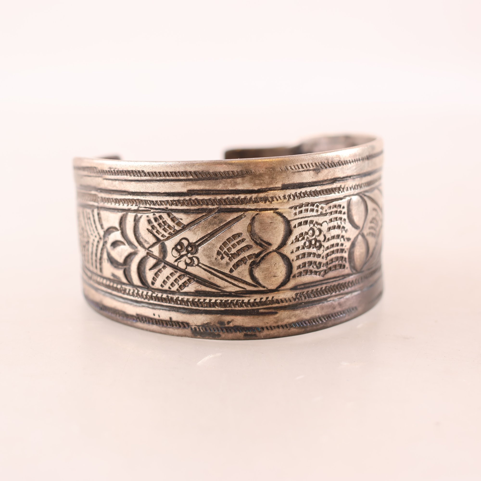 Armring, silver, vikt: 55g