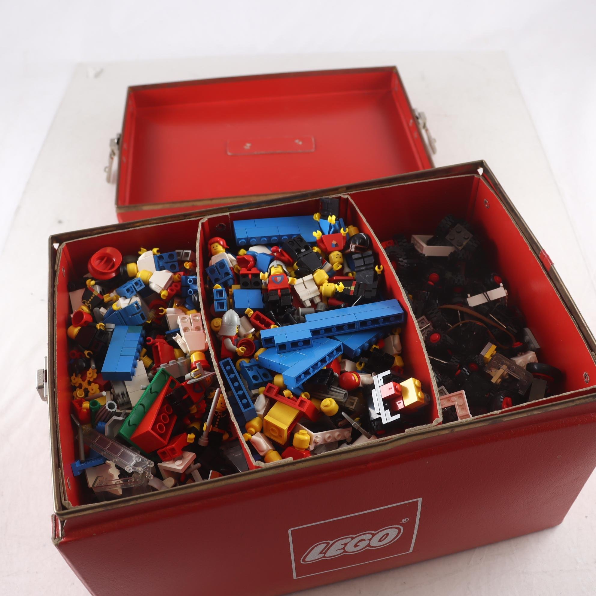 Lego, Lego vintage, i org låda,med manualer. Samfraktas ej.