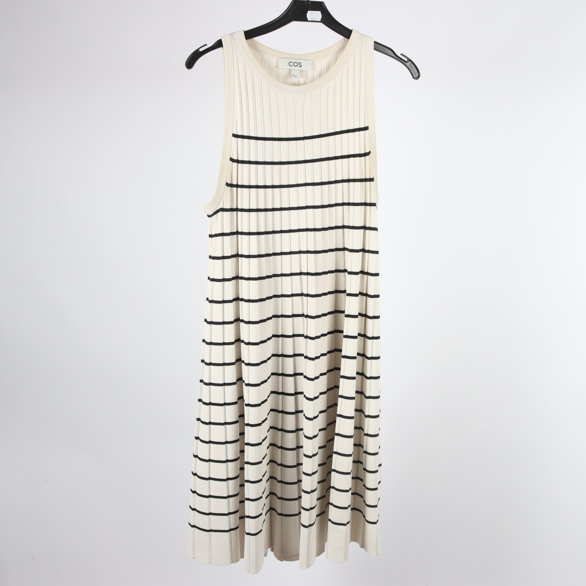 Klänning, COS, beige, svart, stickad, stl. M.