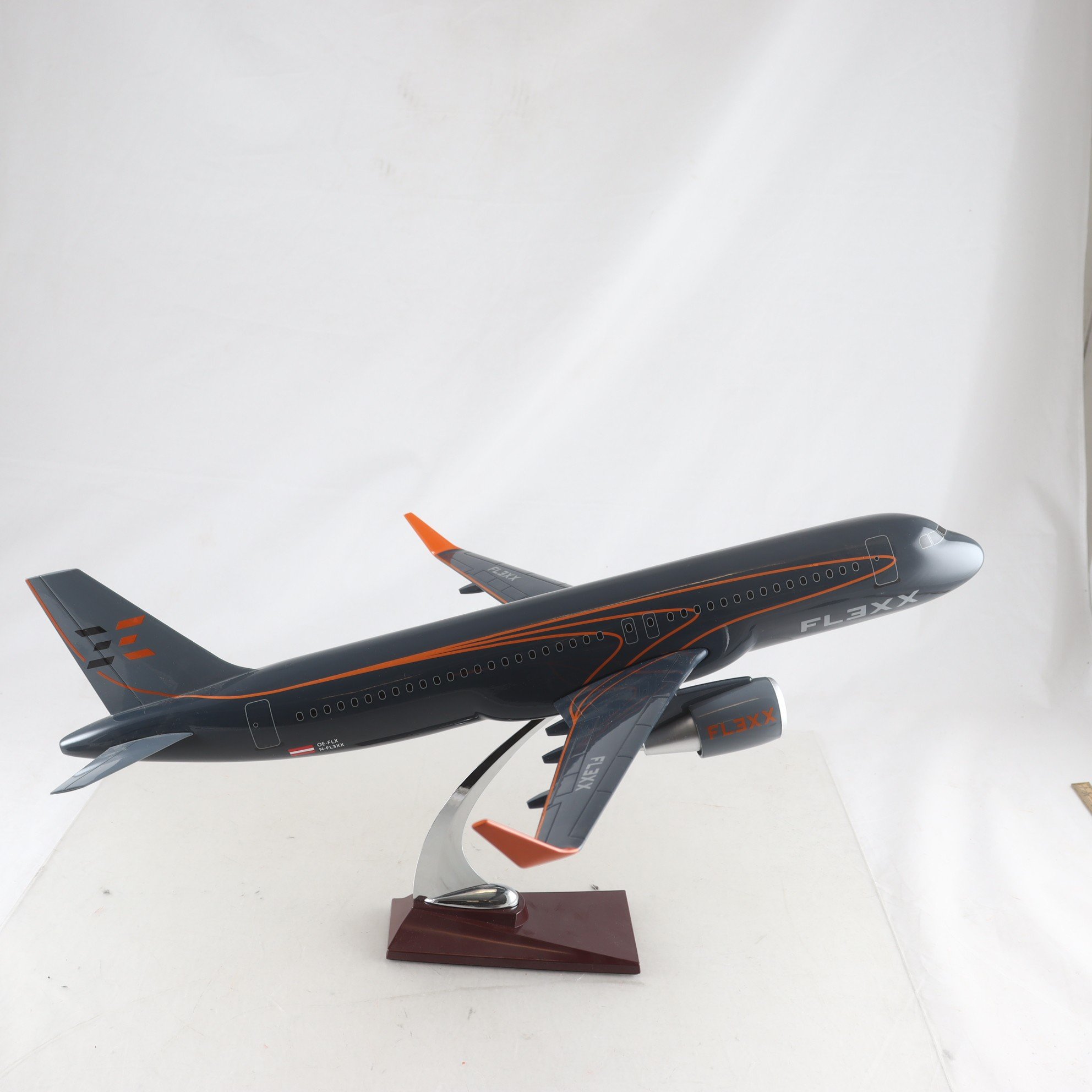 Modelflygplan, Flexx, stor model i plast. Samfraktas ej