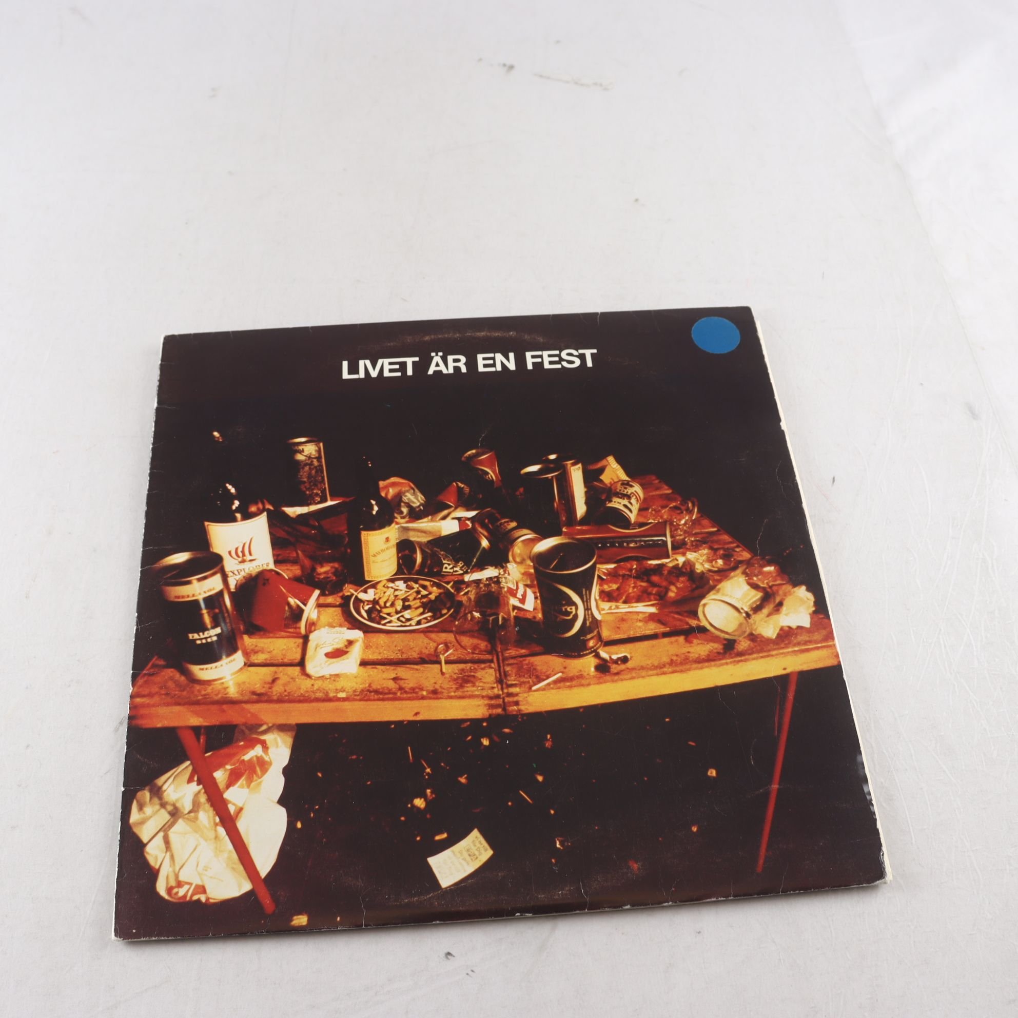 LP Nationalteatern, Livet Är En Fest