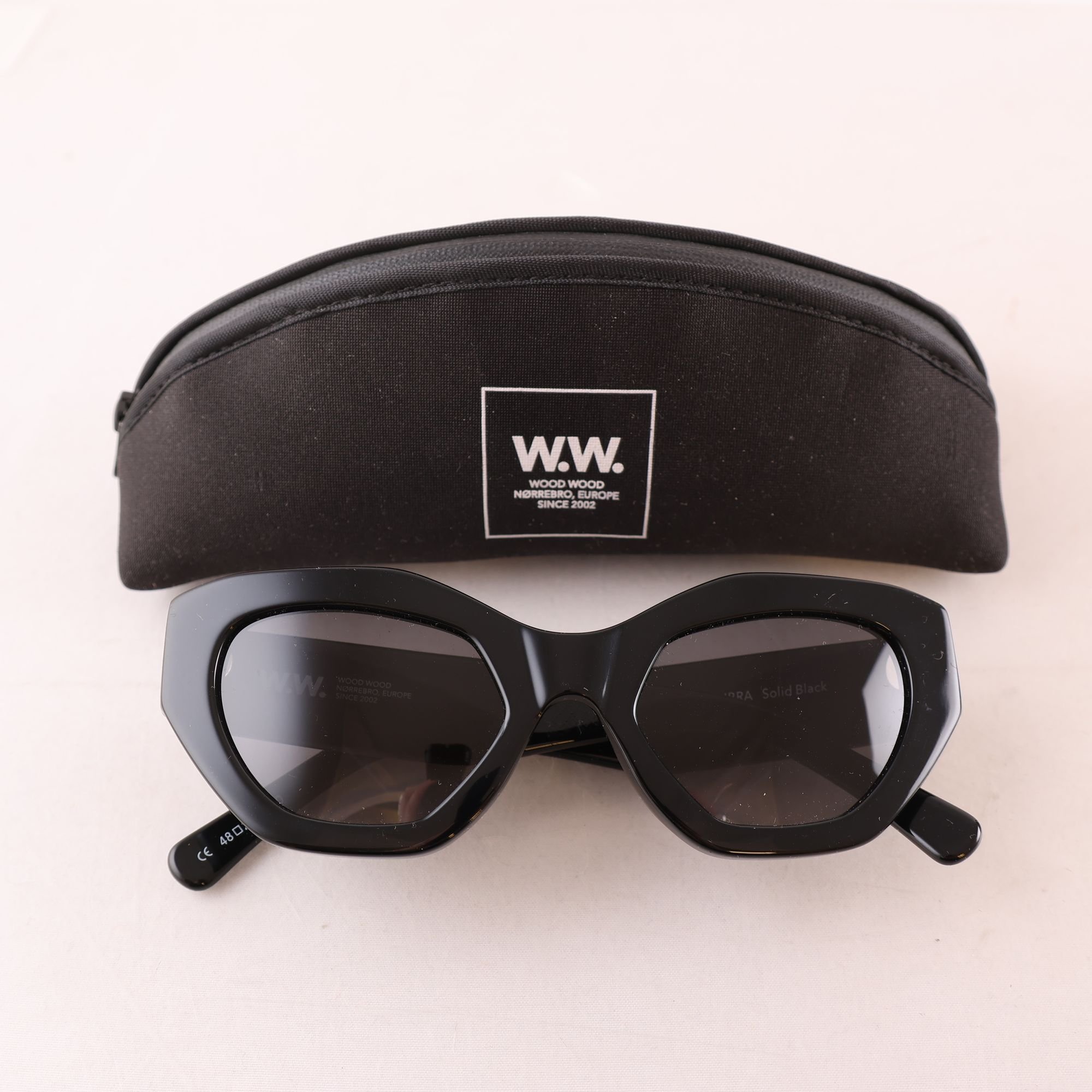 Solglasögon, W.W., acetat, plast