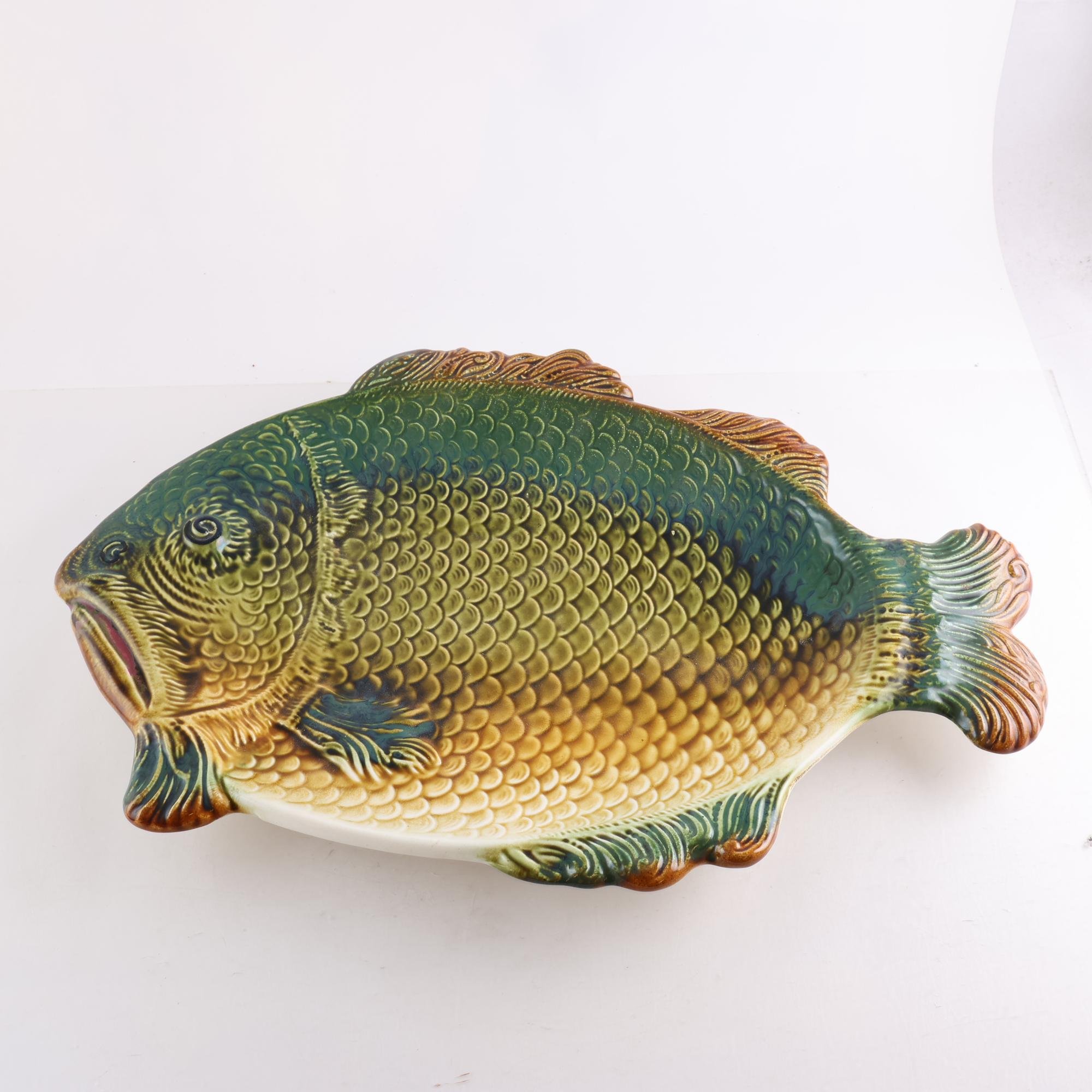 Fiskfat, Granit, Ungern, 1900-tal. Endast avhämtning