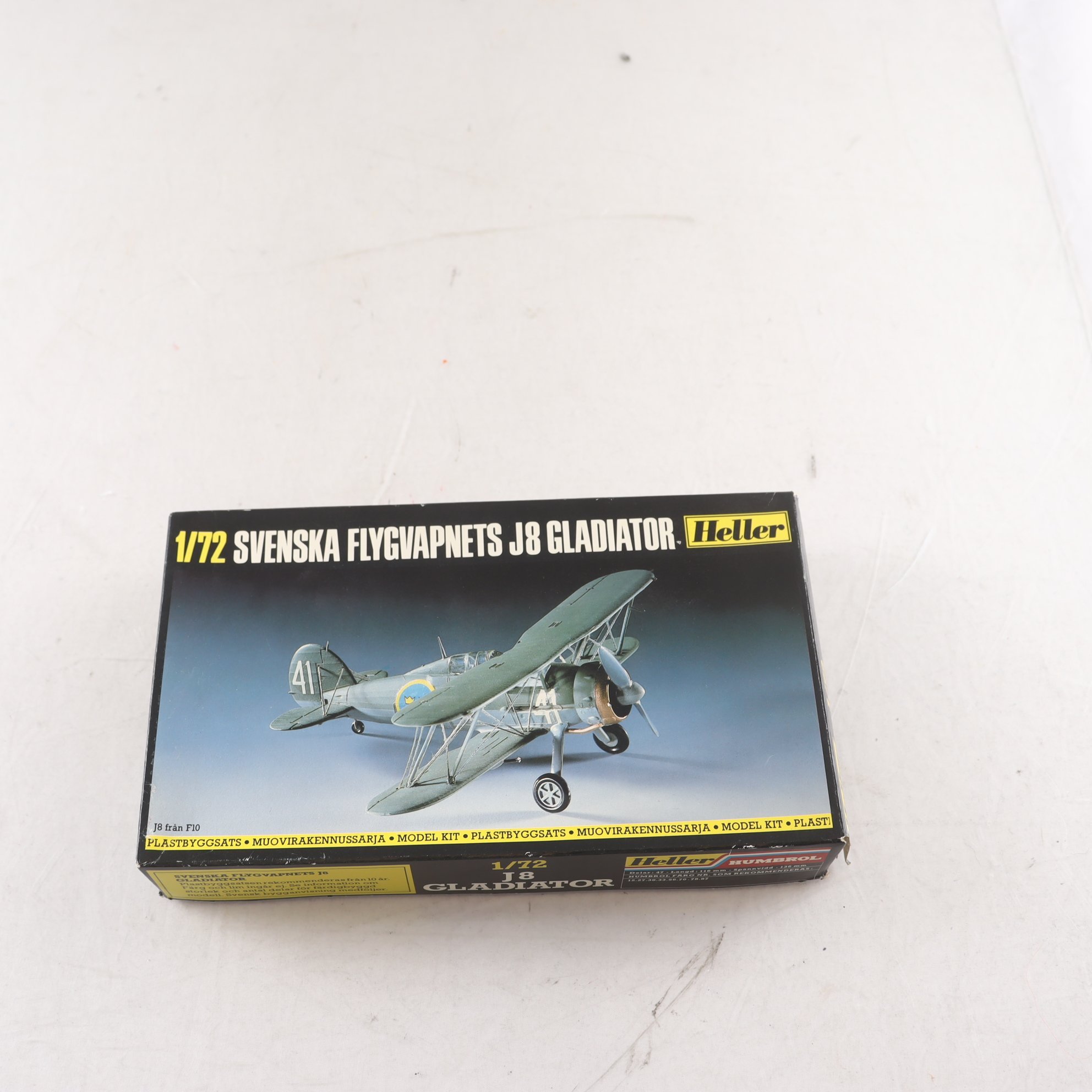 Byggsats, Gladiator J8, heller.