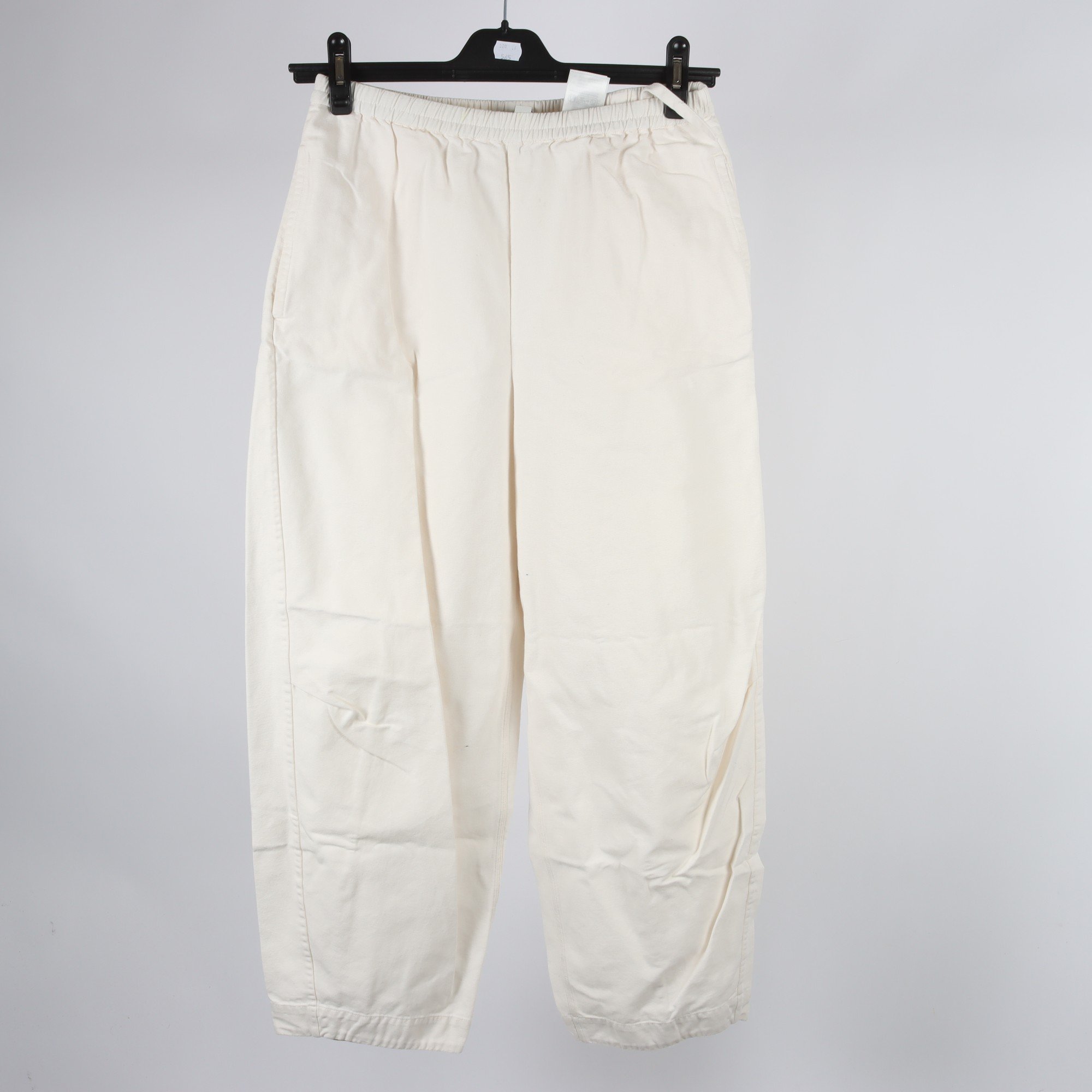 Byxor, COS, vit, stl. 36.