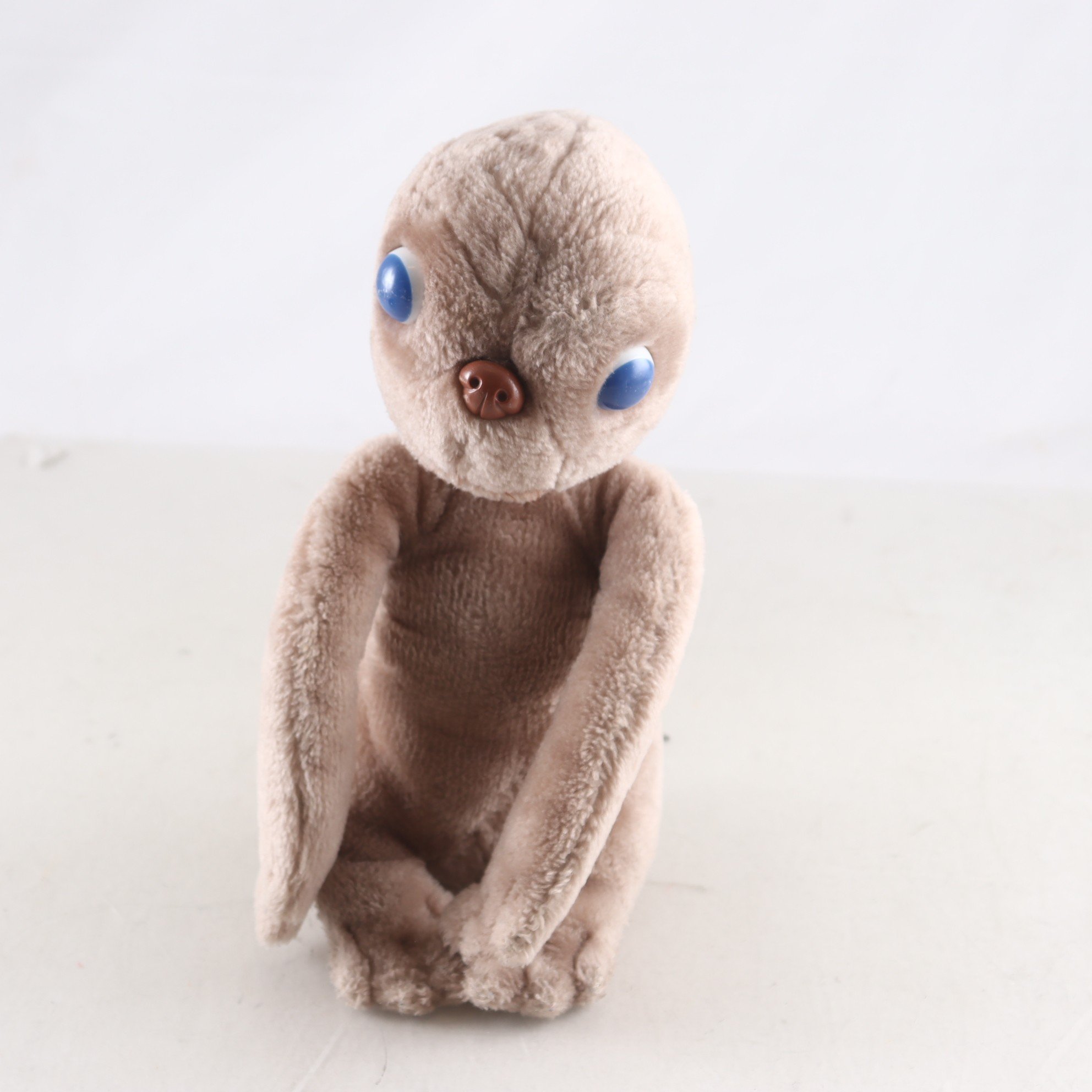 Mjukisdjur, ET, kamar 1982