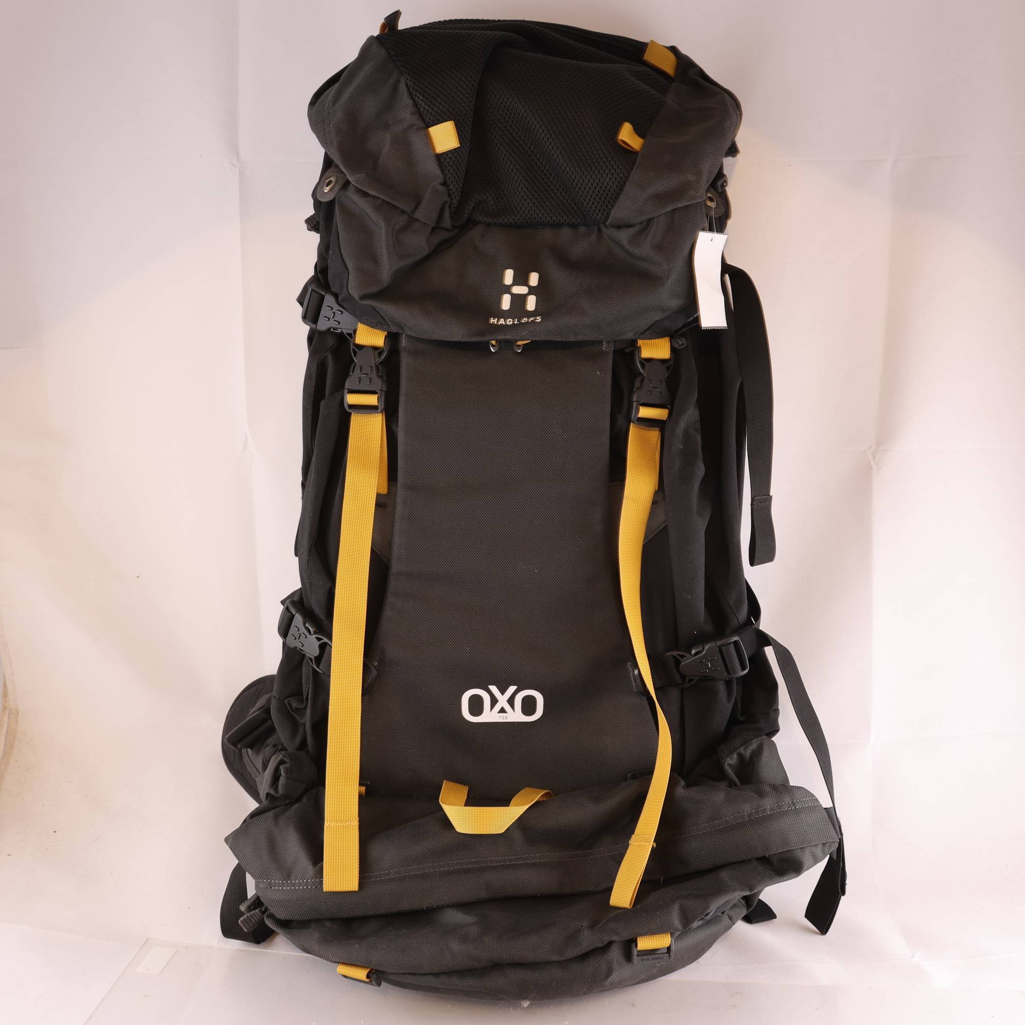 Vandringsryggsäck, Haglöfs oxo 750, svart. Endast avhämtning.