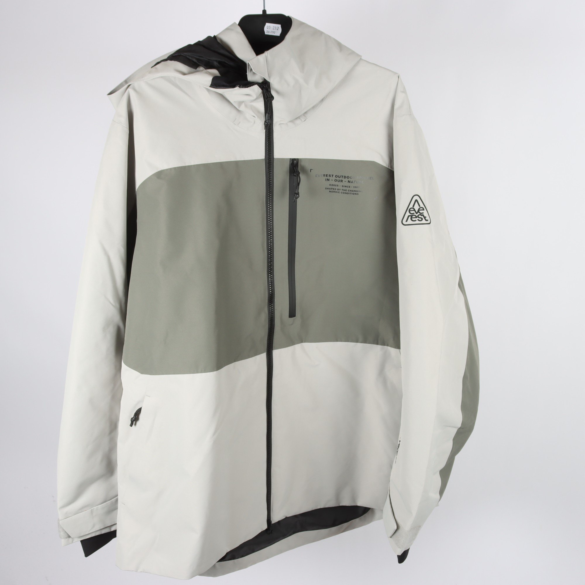 Skaljacka, Everest, stl. XL