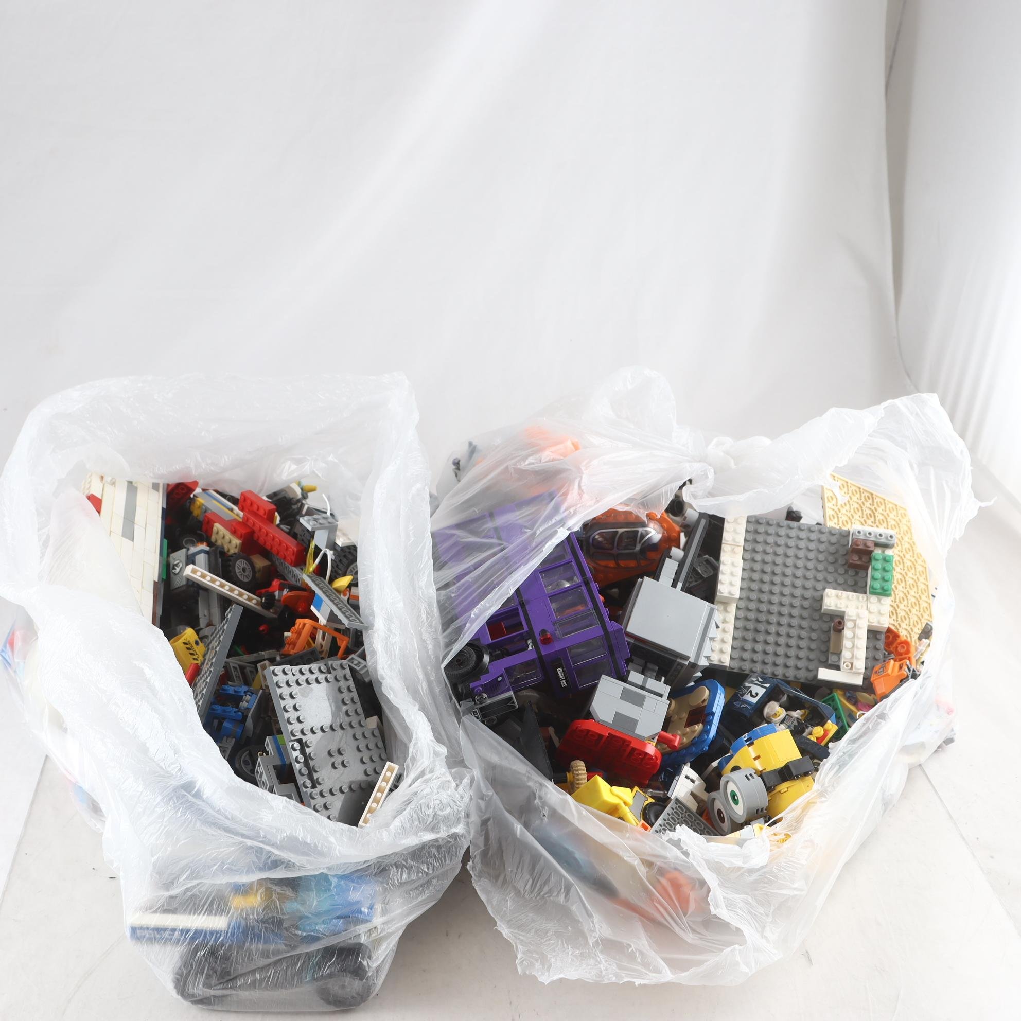 Lego, bla. Harry Potter & Marvel. Samfraktas ej.