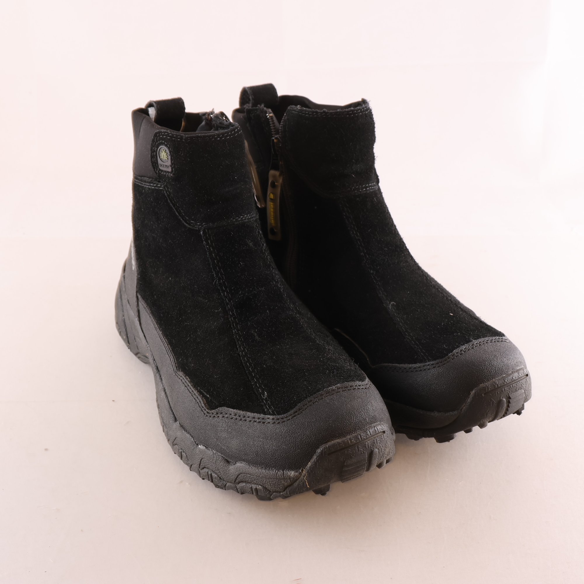 Skor, Icebug, med dobbar, svart, stl. 42.5