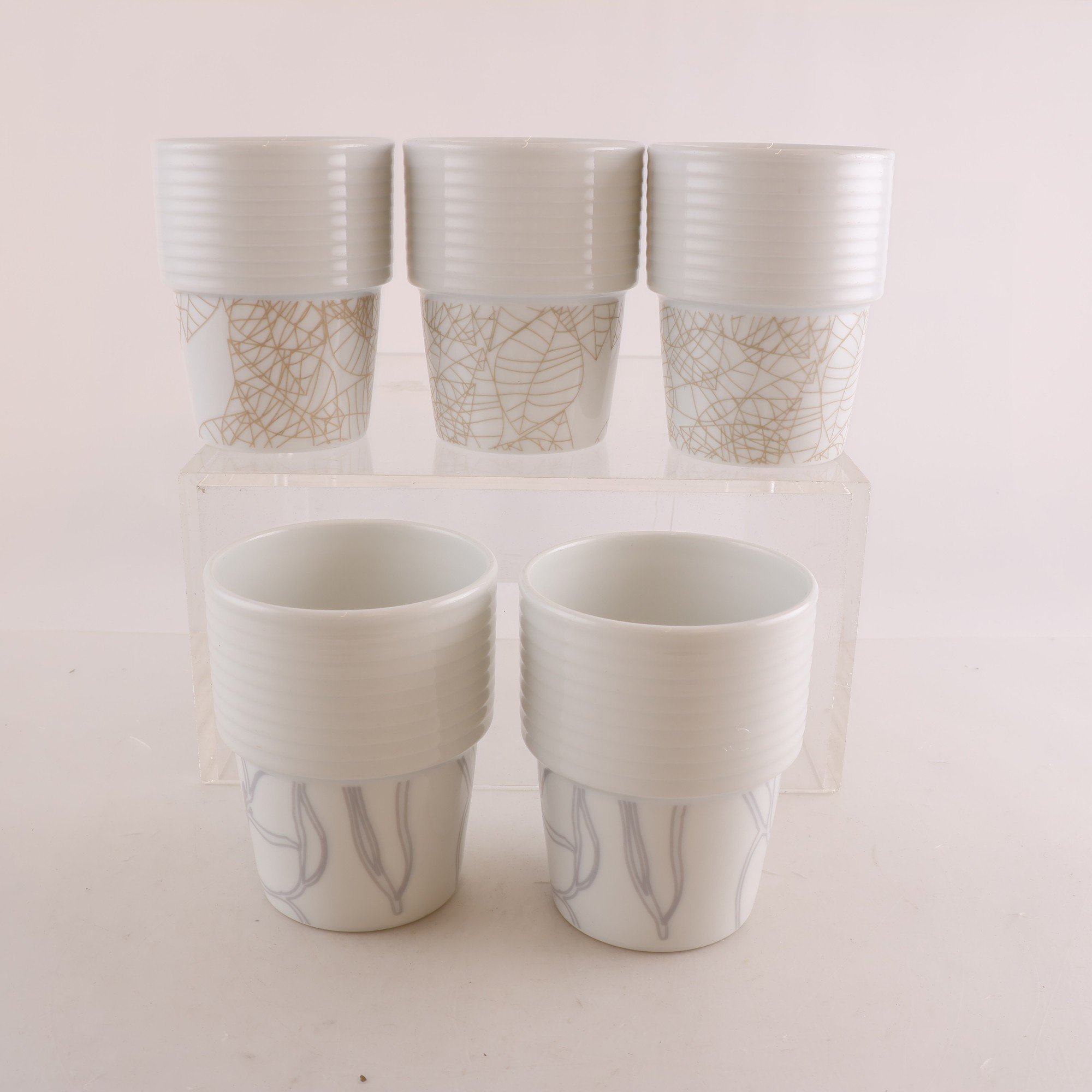 Muggar, Rörstrand Filippa K, porslin, 5 st. Samfraktas ej