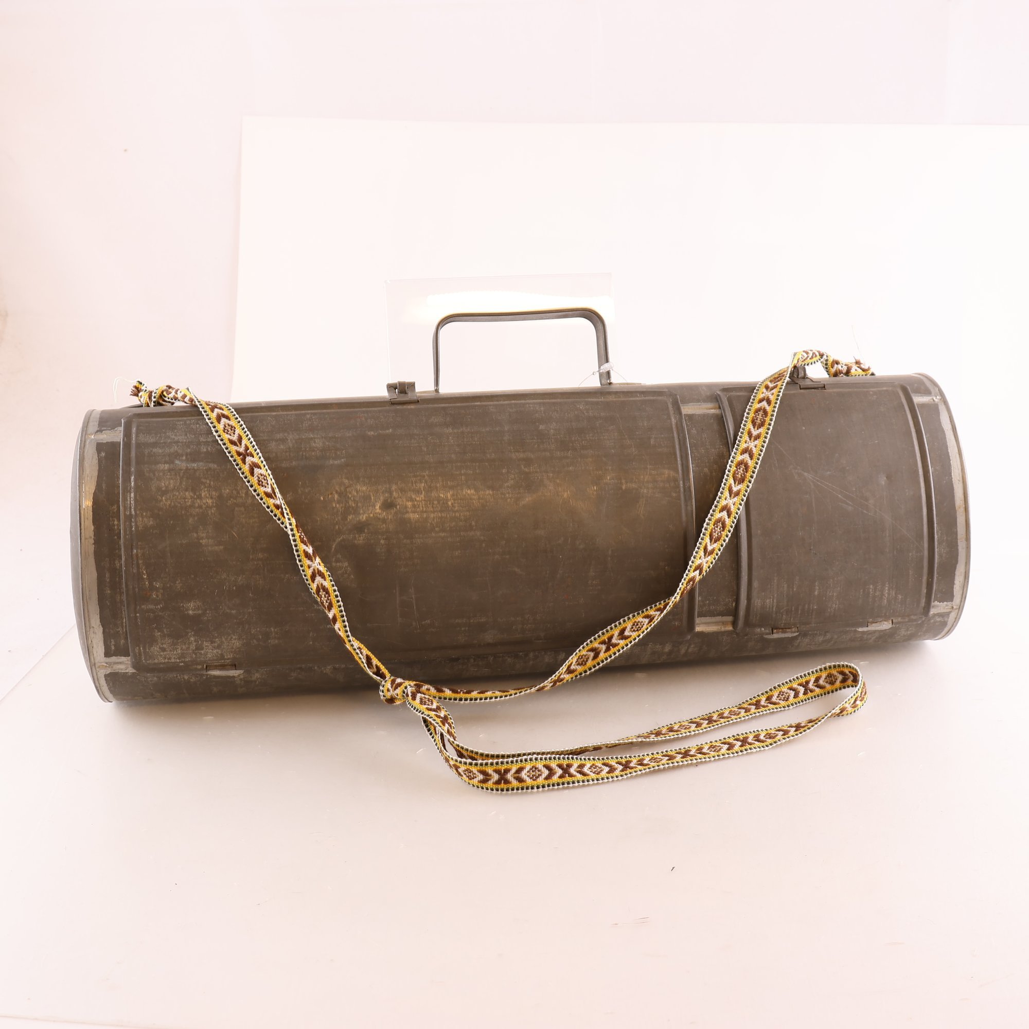 Portör, växtsamlare, metall. Samfraktas ej.