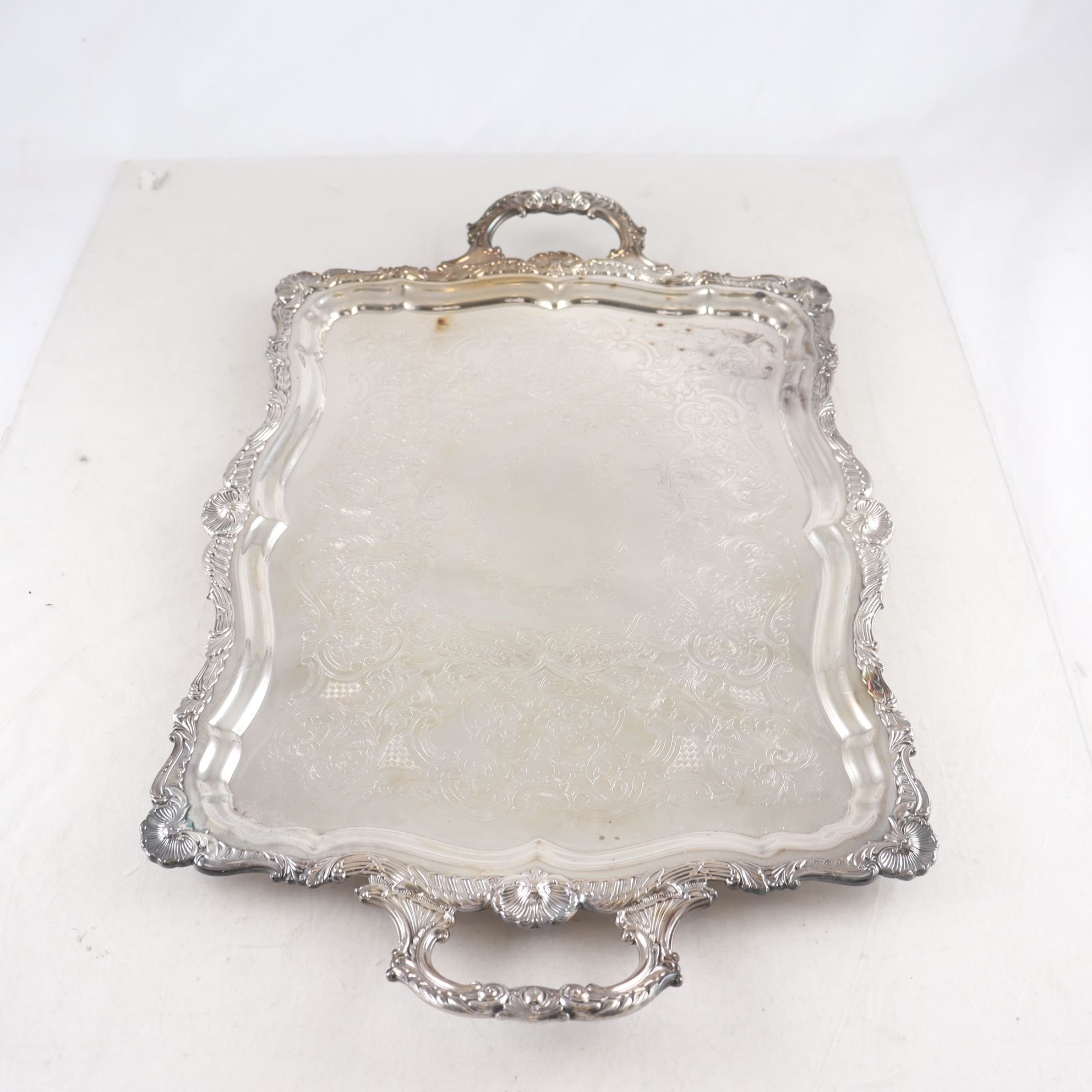 Bricka, nysilver, rokokostil, tidigt 1900-tal. Samfraktas ej.